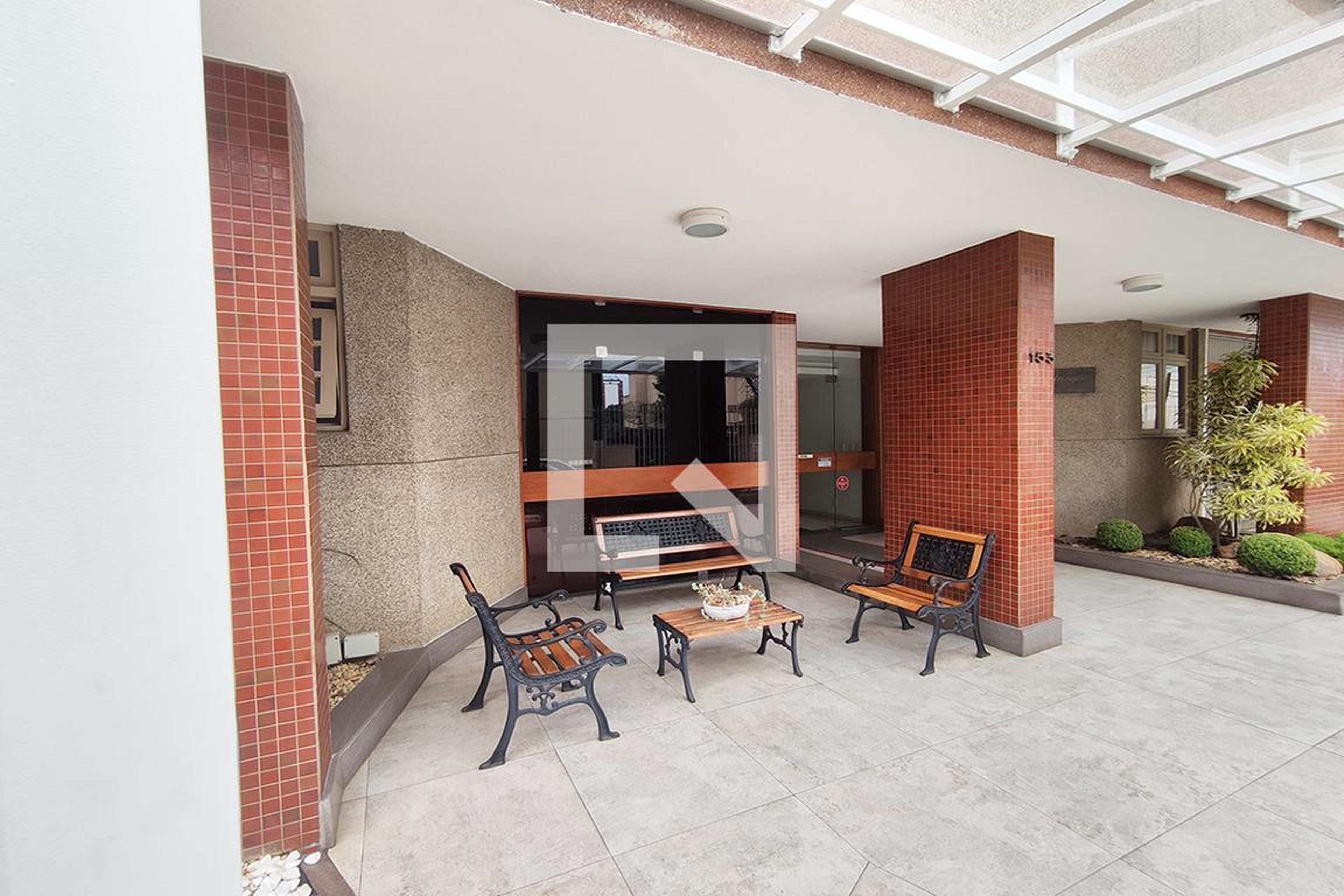 Condomínio - Don Velasquez