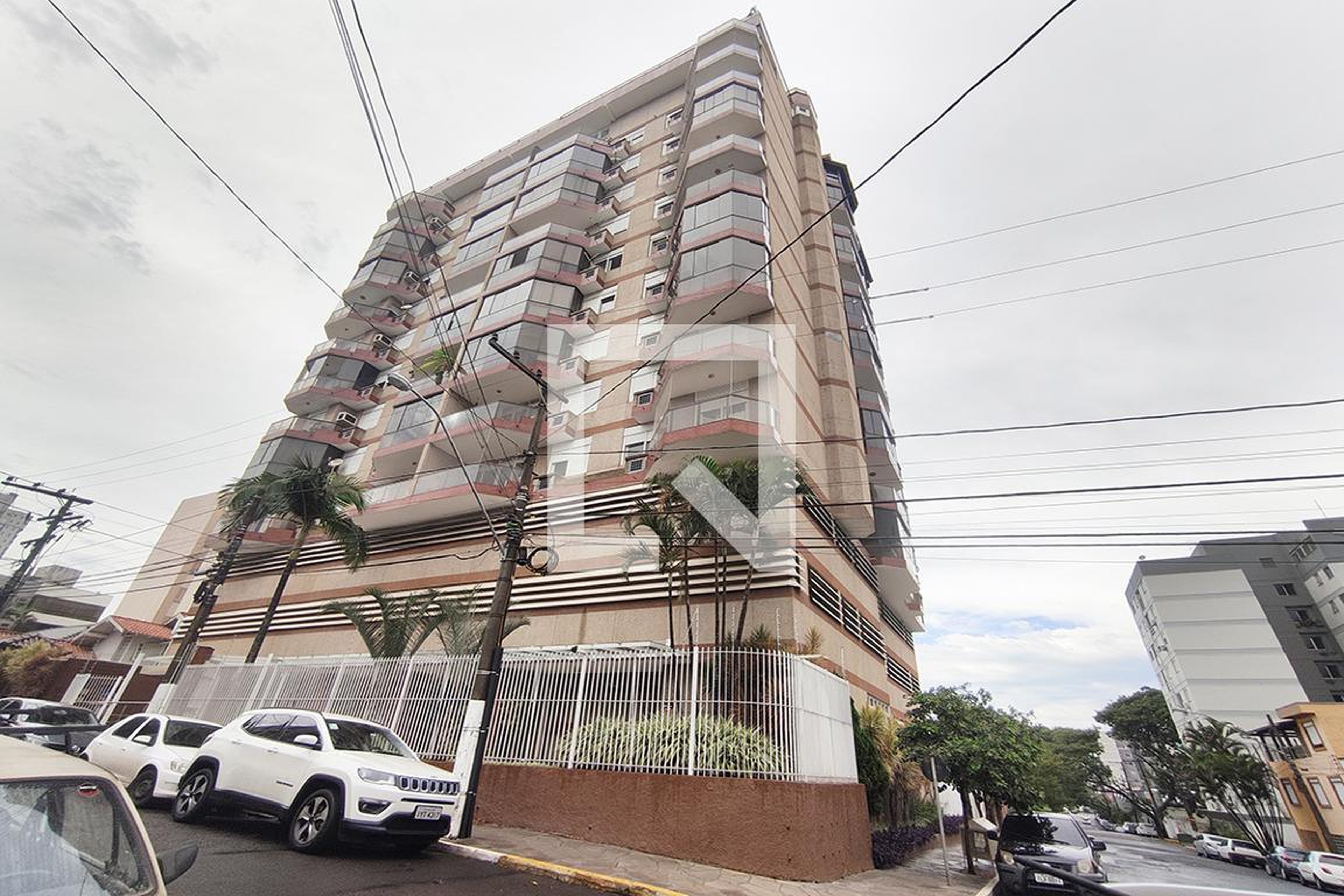 Fachada do Prédio Condomínio Don Velasquez