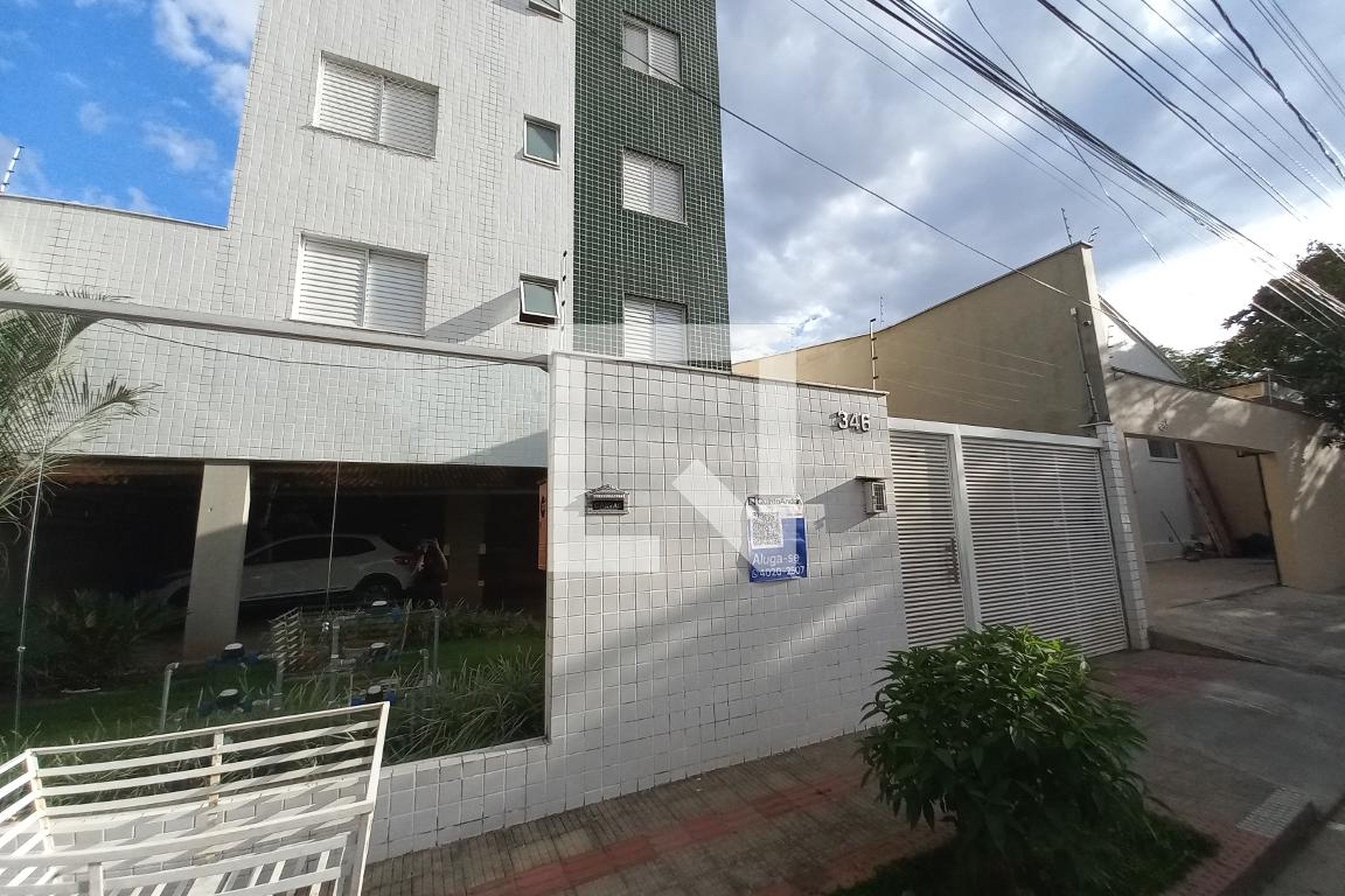 Fachada Condomínio em Rua Professor Mercedo Moreira, 346