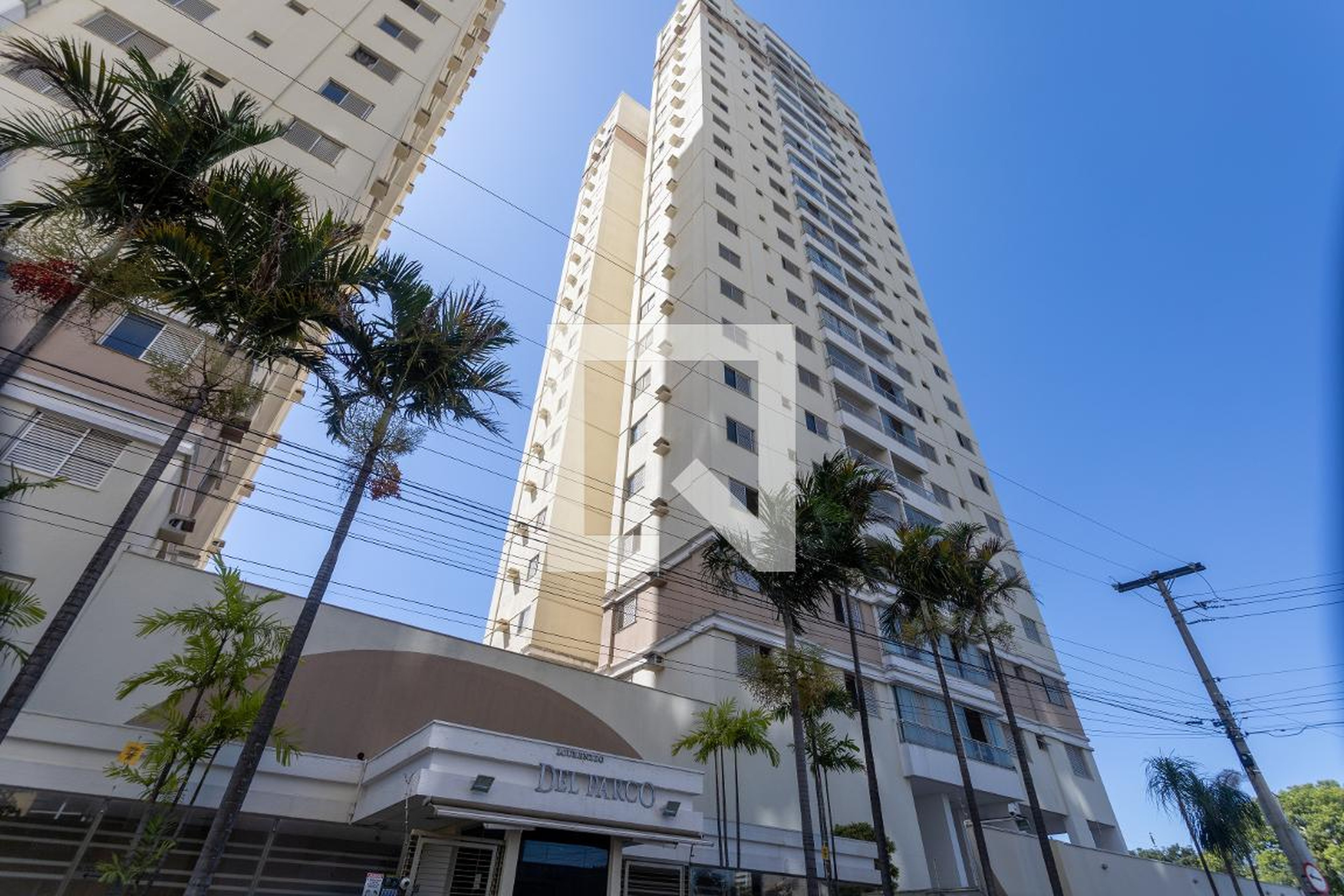 Fachada do Condomínio Condomínio em Rua Maceió, 272