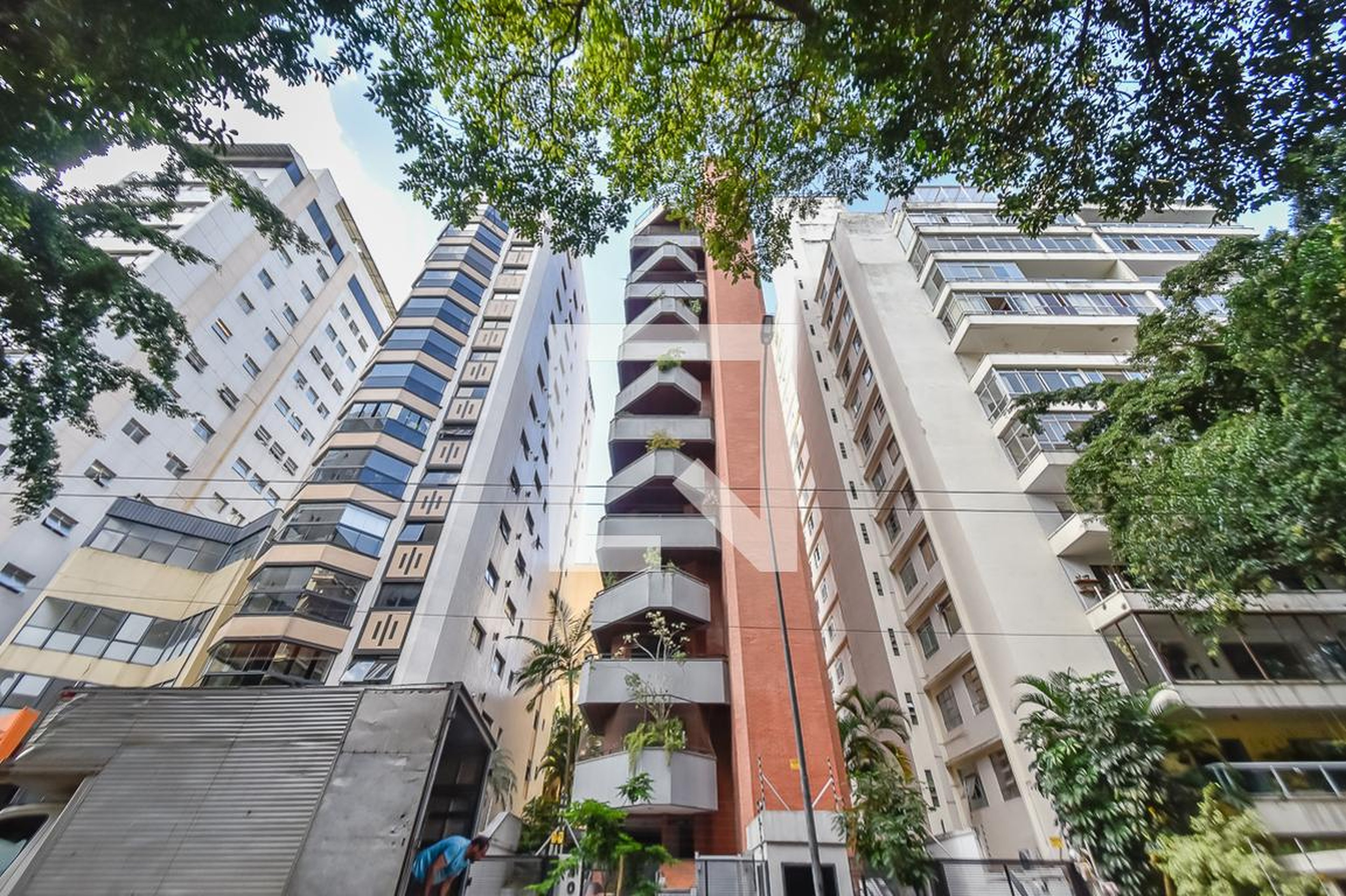 Fachada do Prédio Condomínio Maison Mont Clair