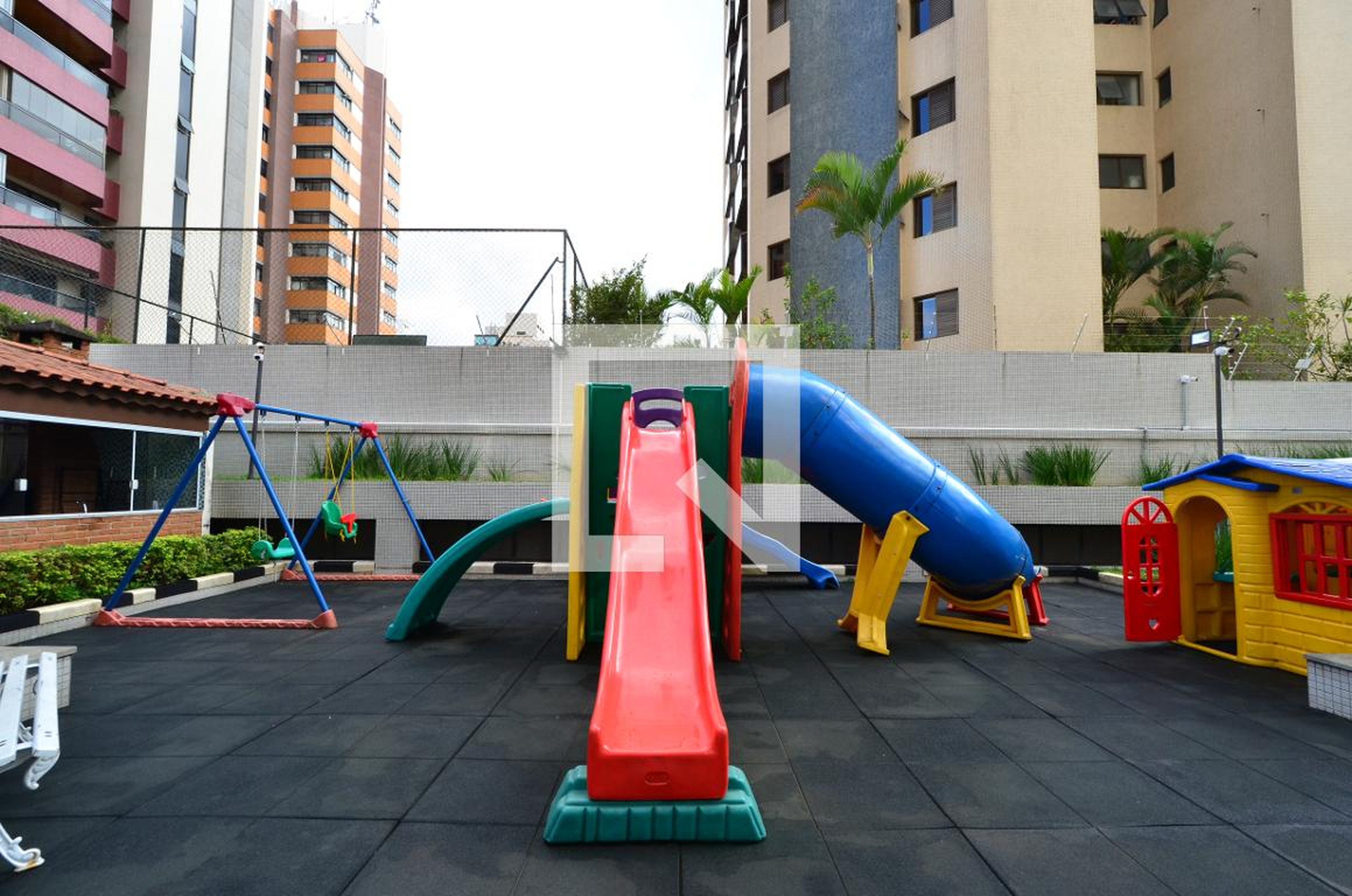 Playground - Edifício Starland