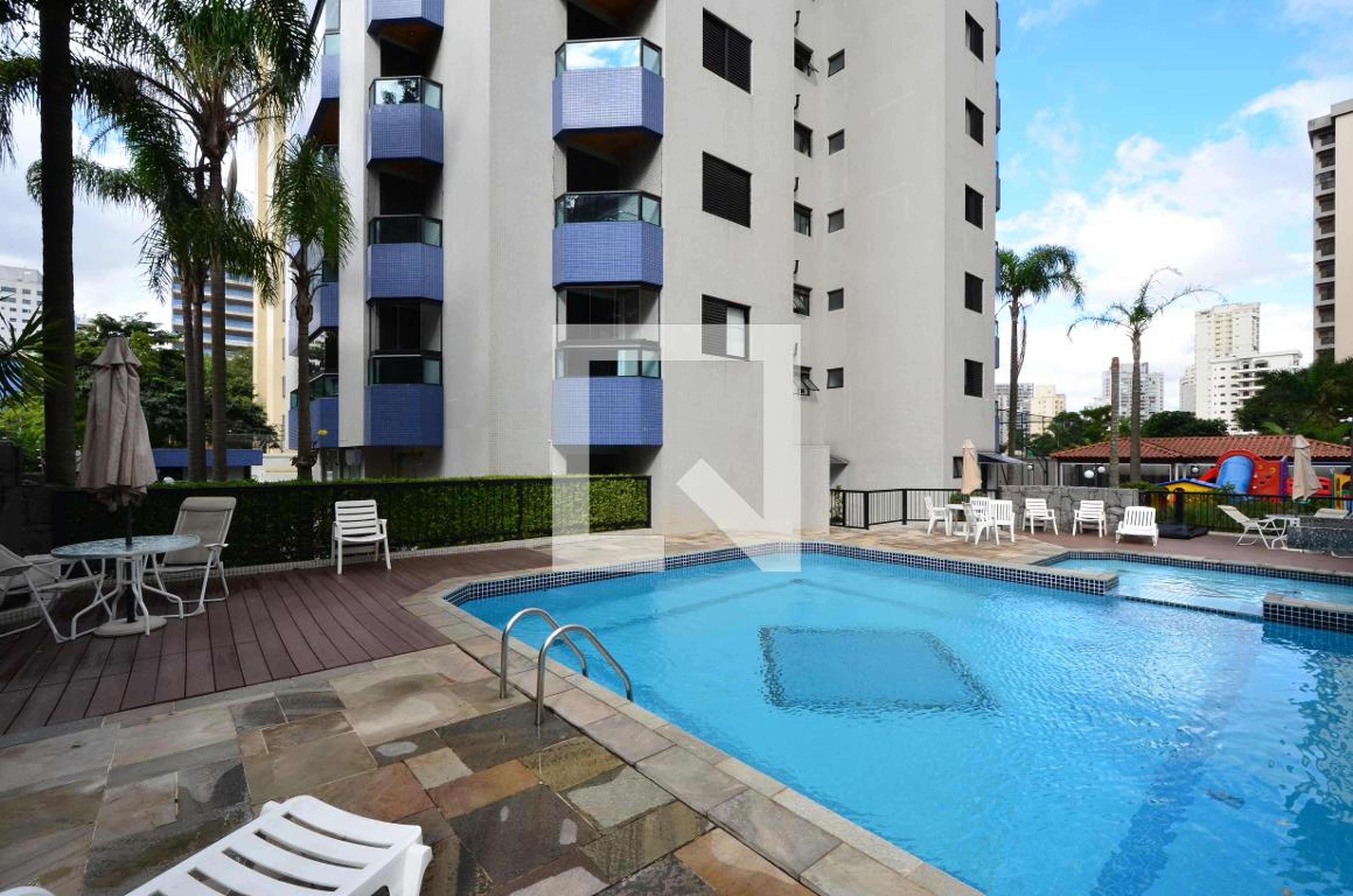 Piscina - Edifício Starland