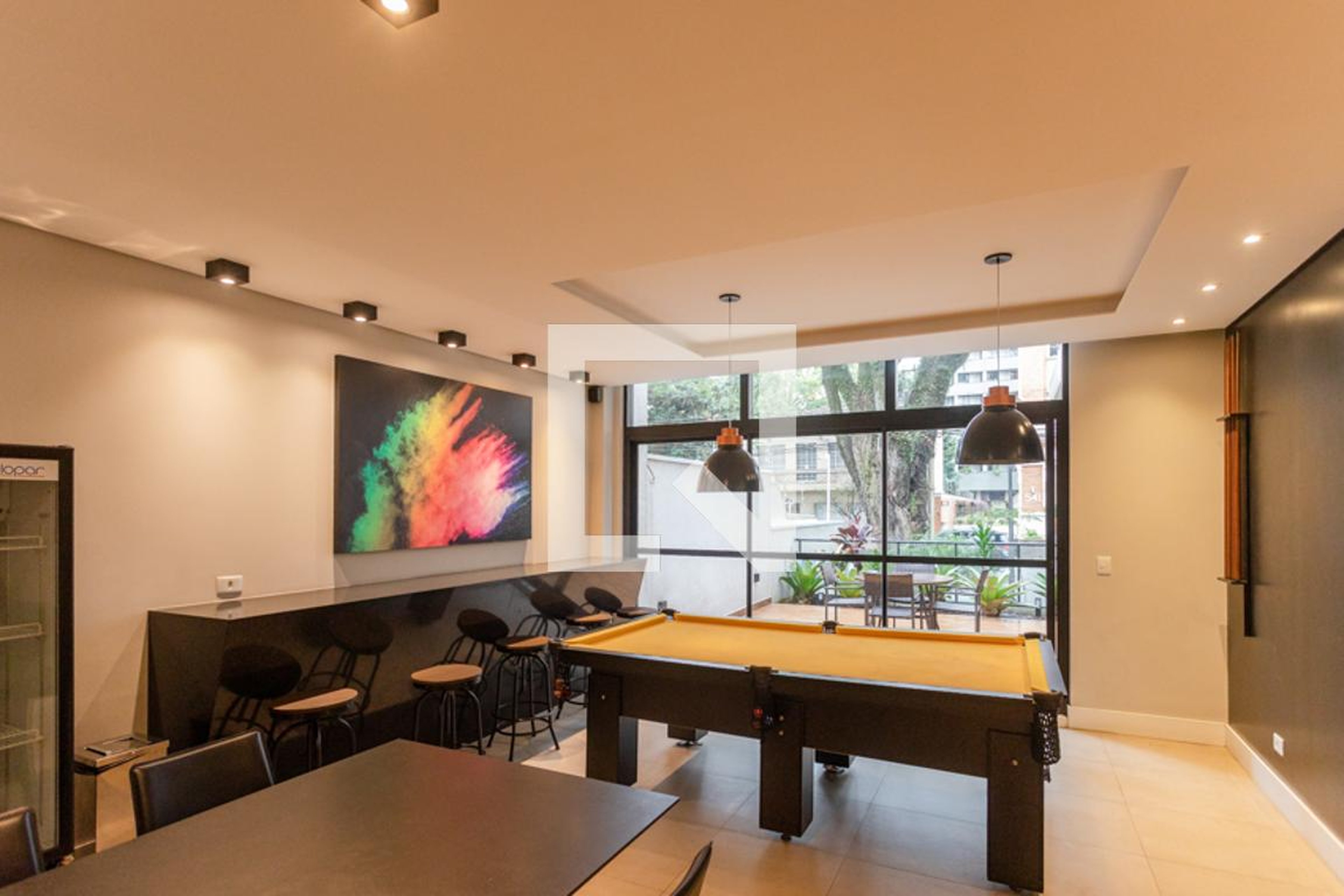 Sala de jogos - Easy Life