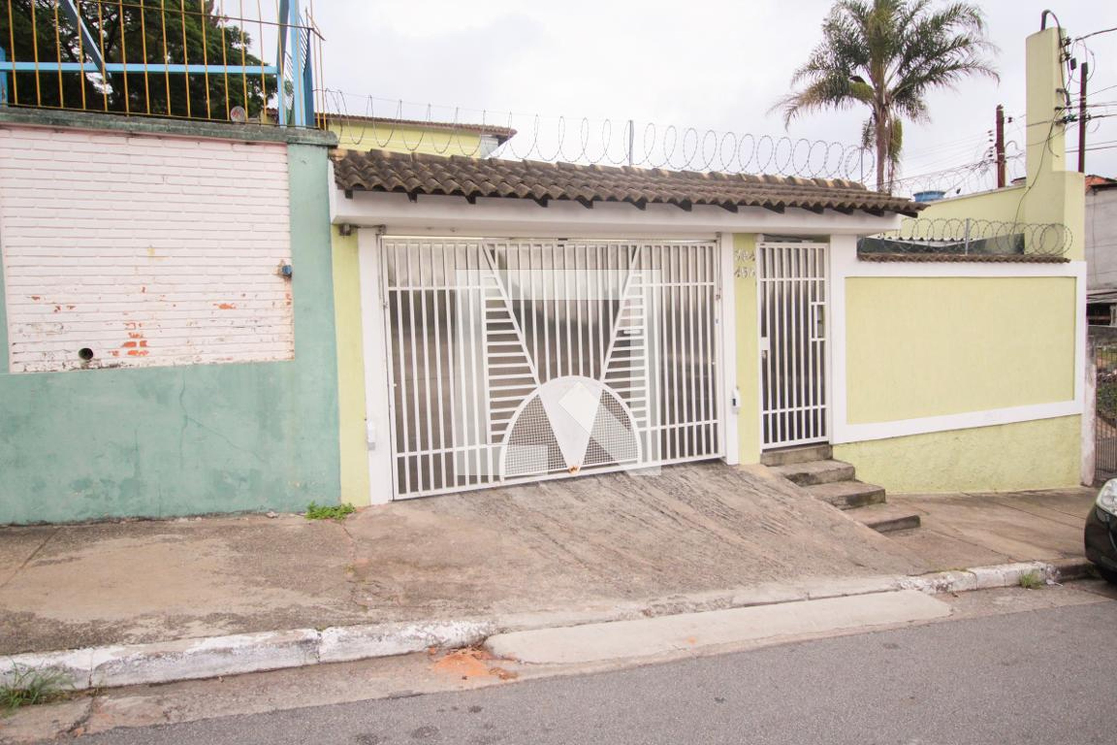 Fachada Condomínio em Rua Fontoura Xavier, 364