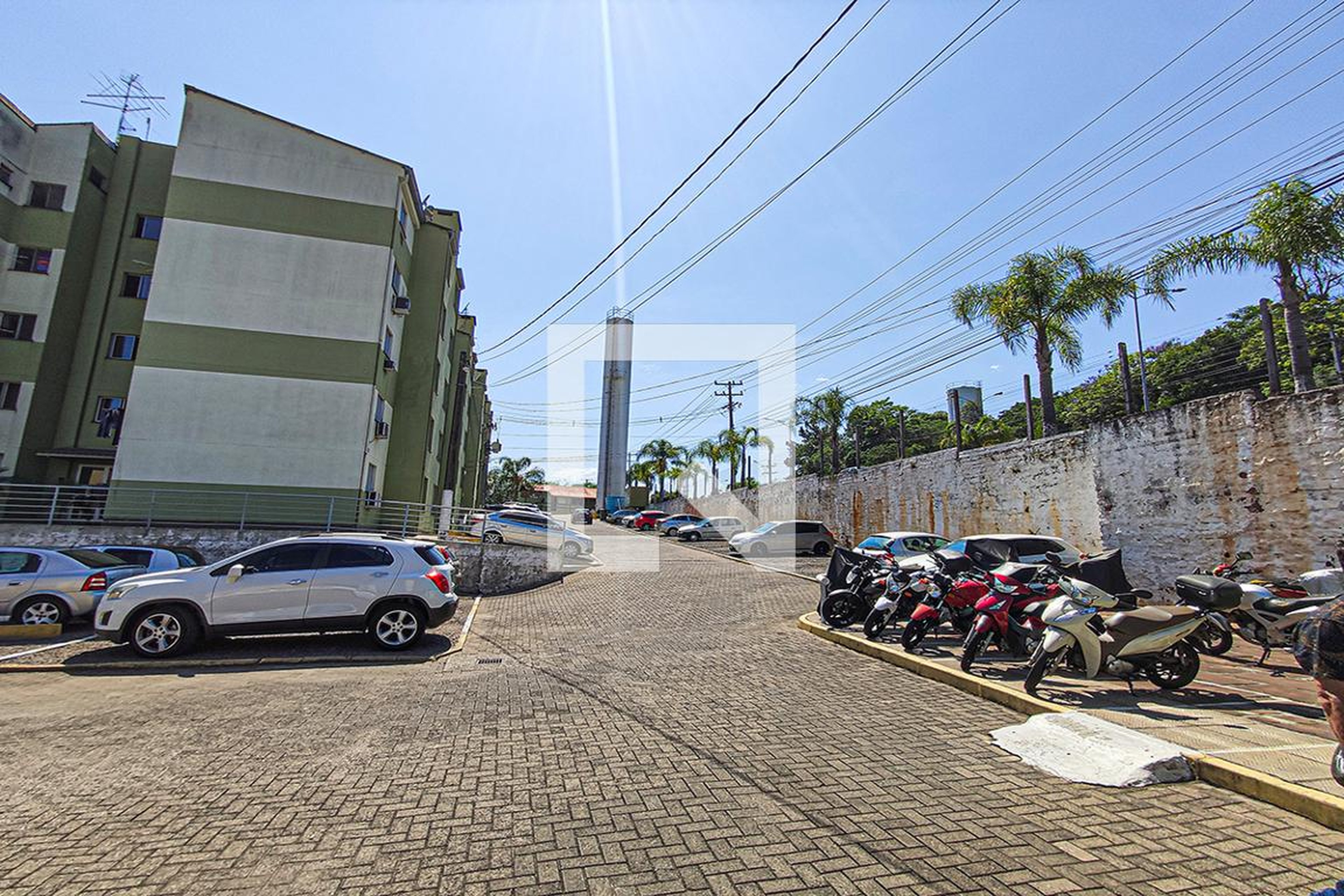 Condomínio - Dona Leopoldina