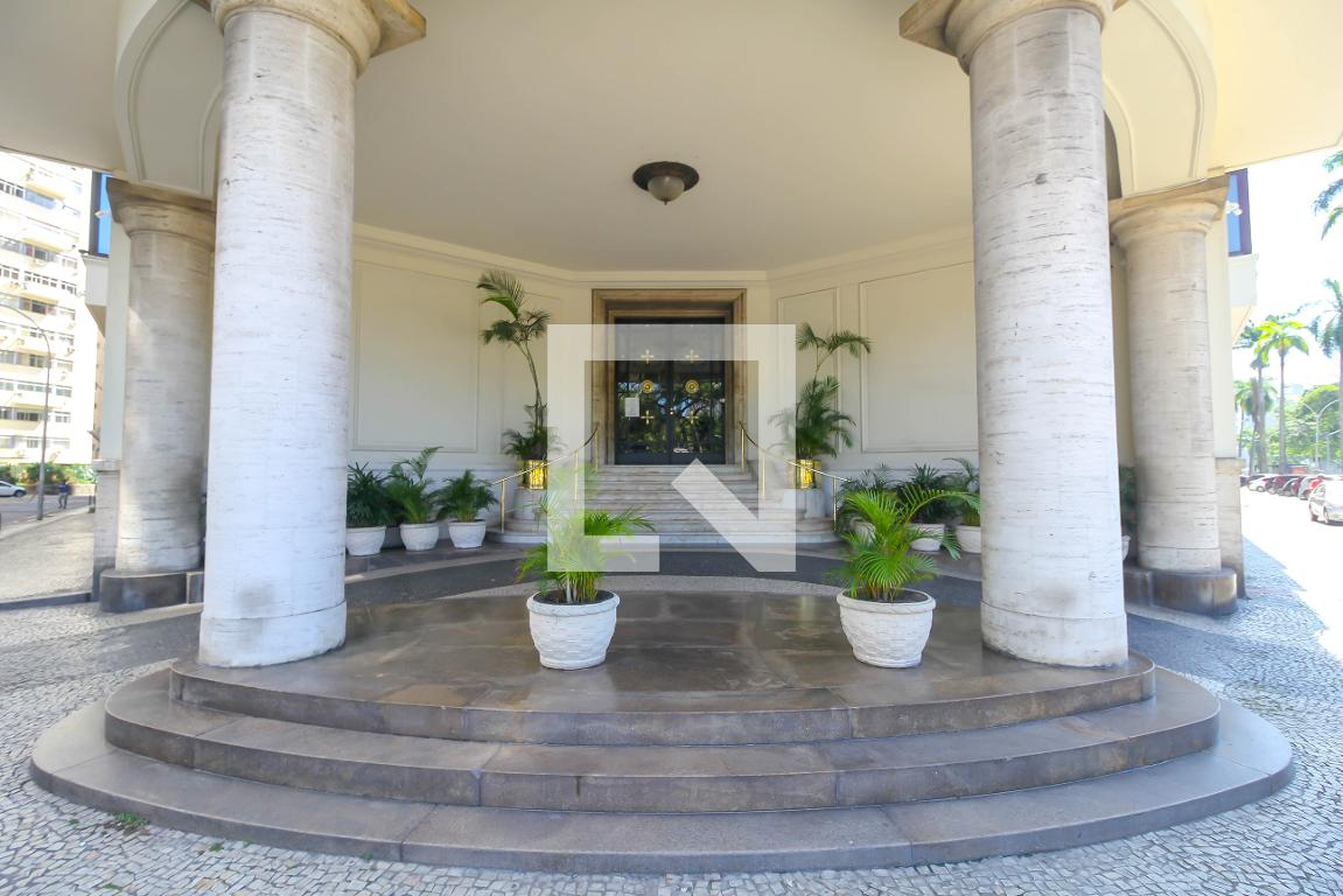 Entrada do Prédio - Tucumã