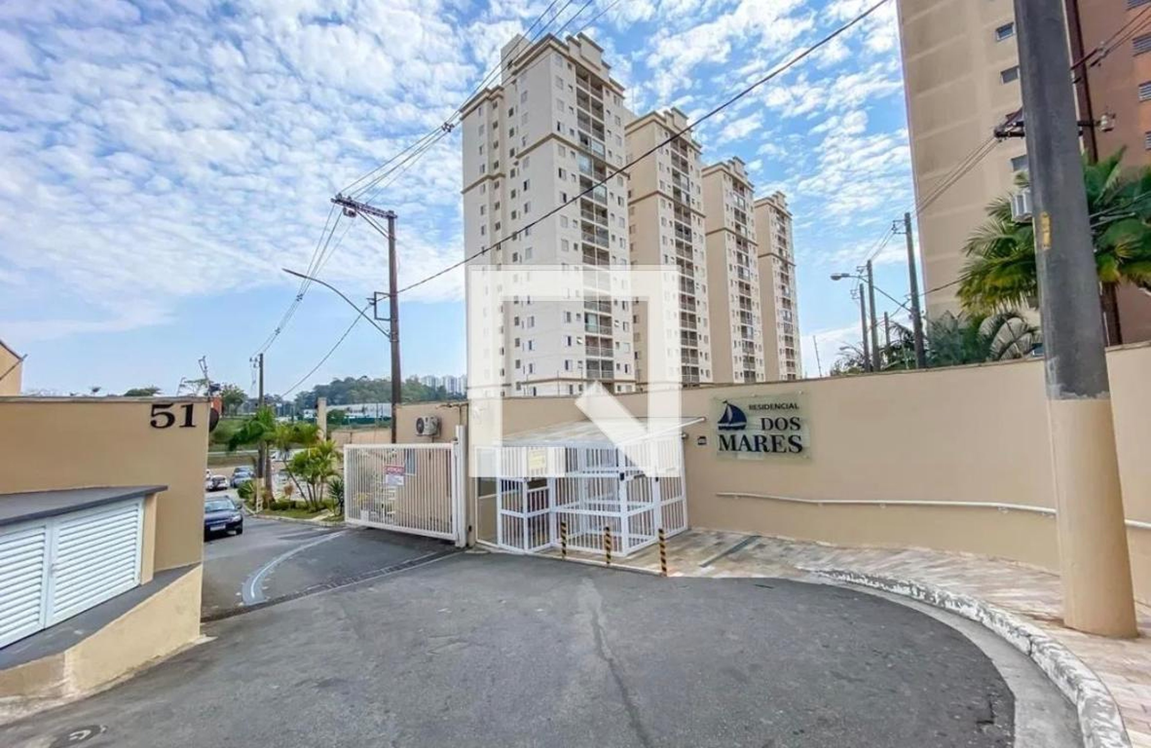 Fachada Condomínio em Praça Antônio Pinheiro Costa, 122
