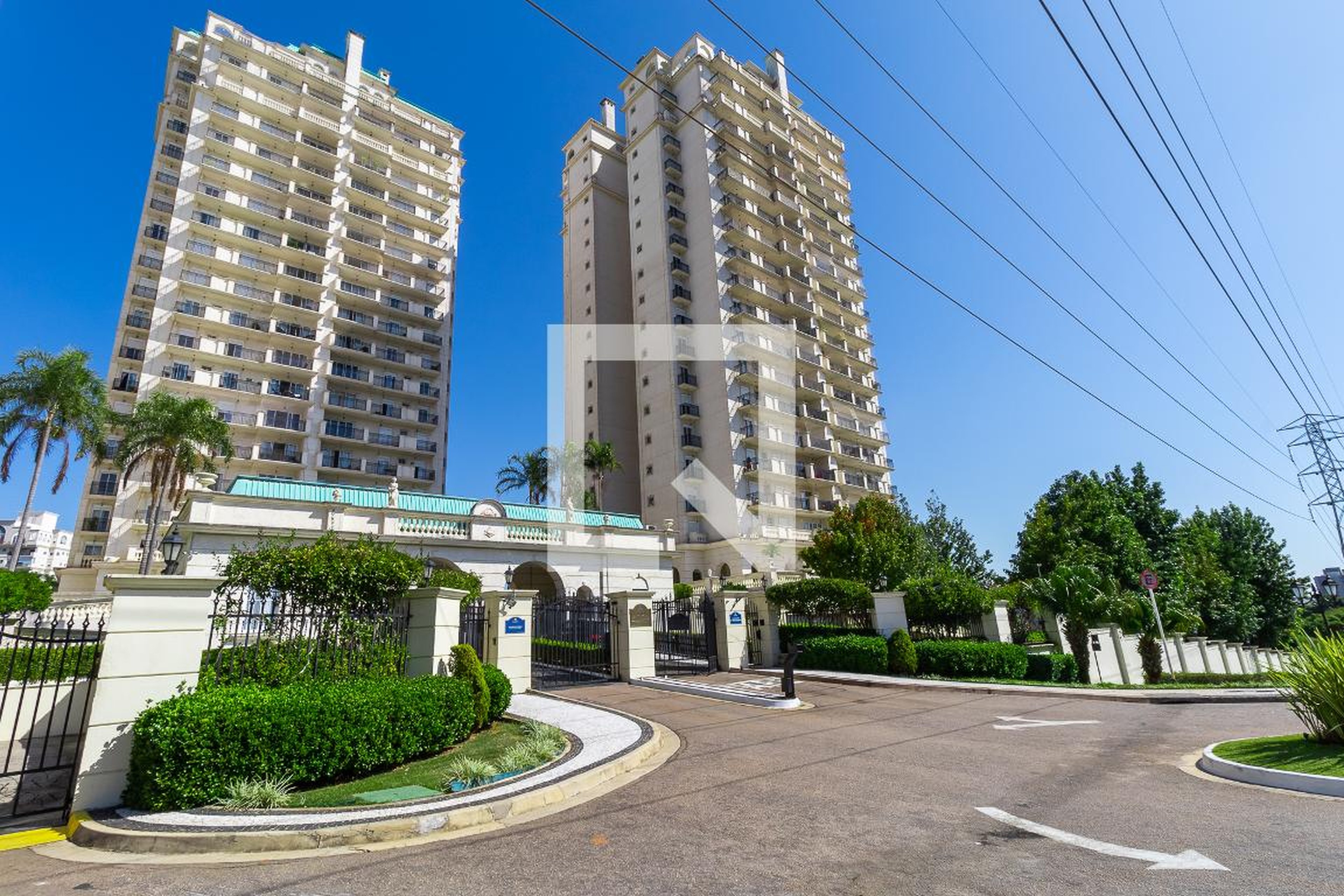 Fachada do Condomínio Condomínio Campos Eliseos