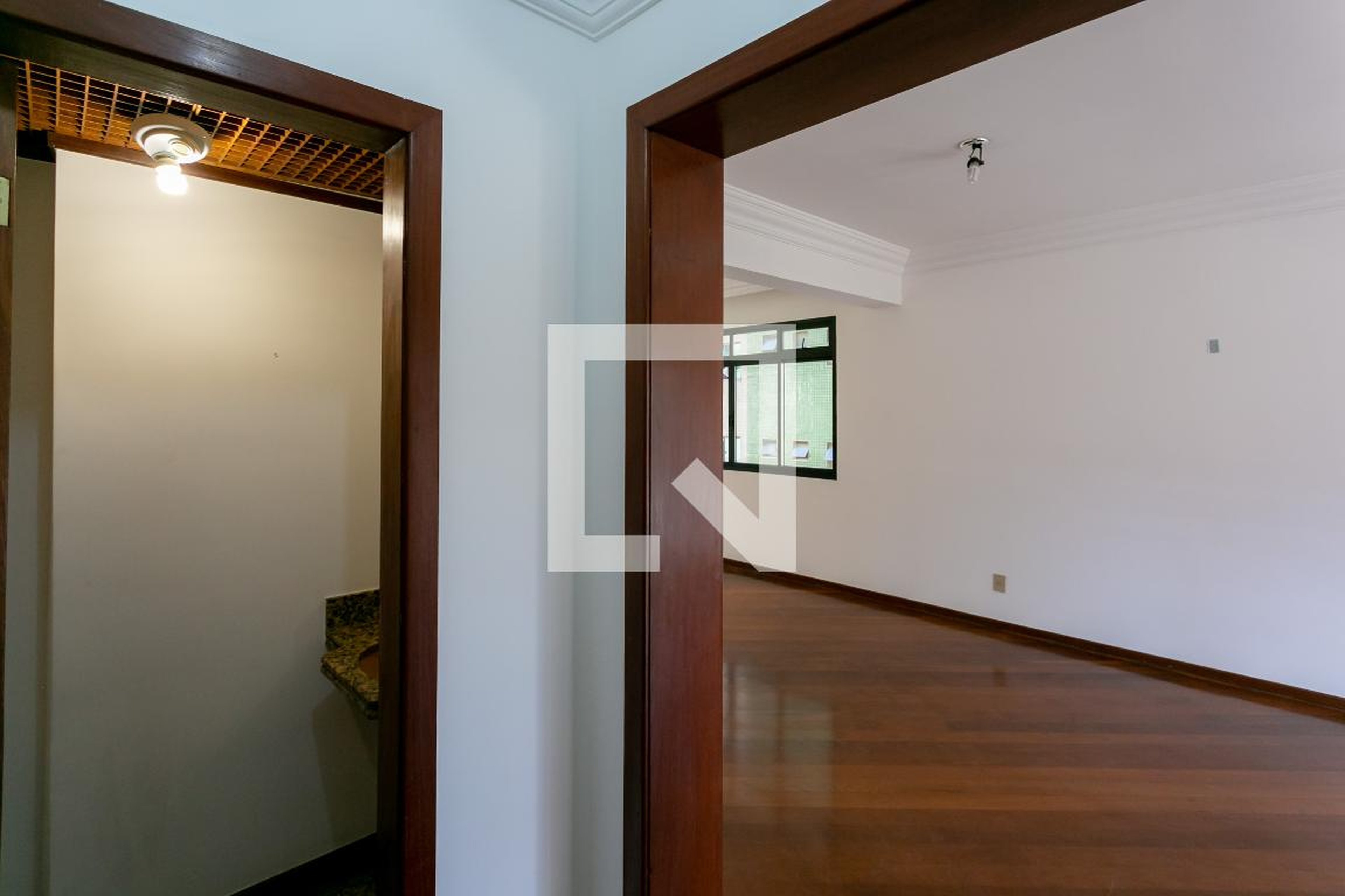 Entrada - Edifício Ari Ferreira