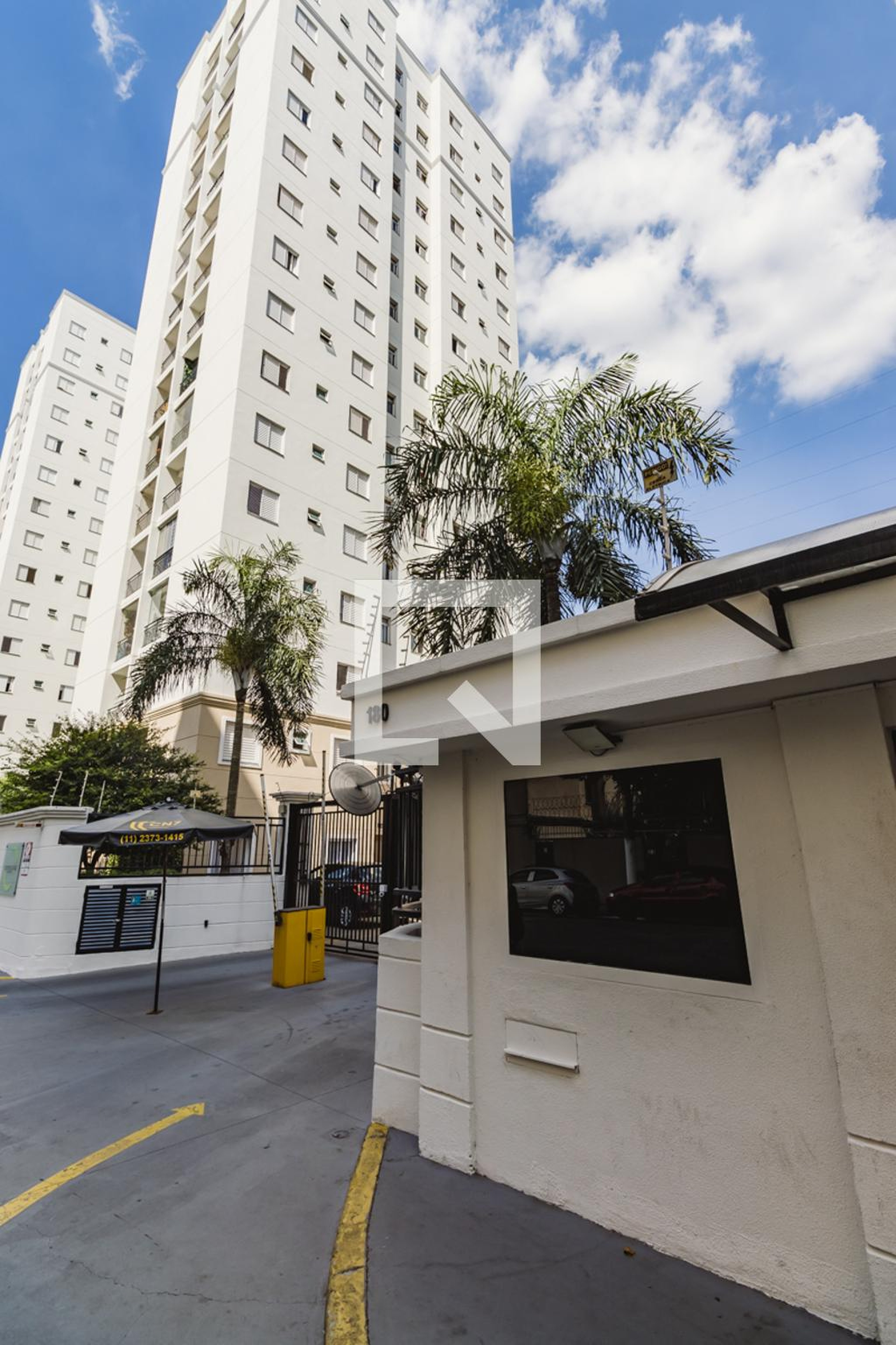 Fachada Condomínio em Rua Norma Pieruccini Giannotti, 180