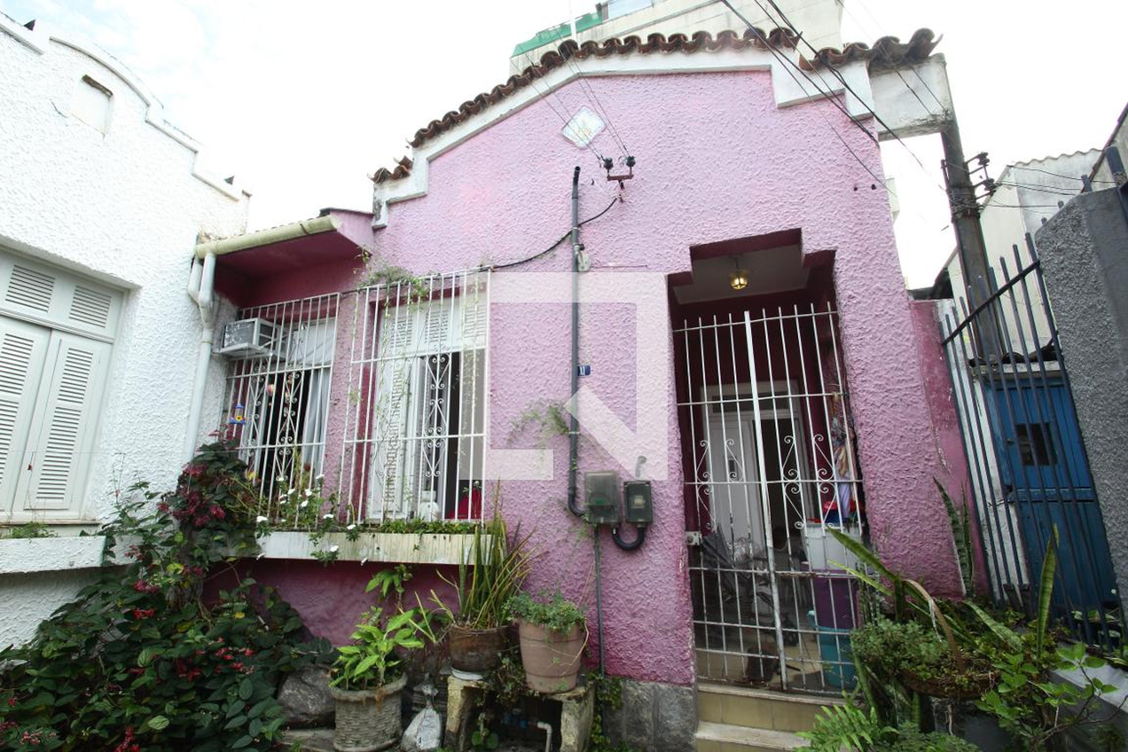 Fachada Condomínio em Rua General Polidoro, 304