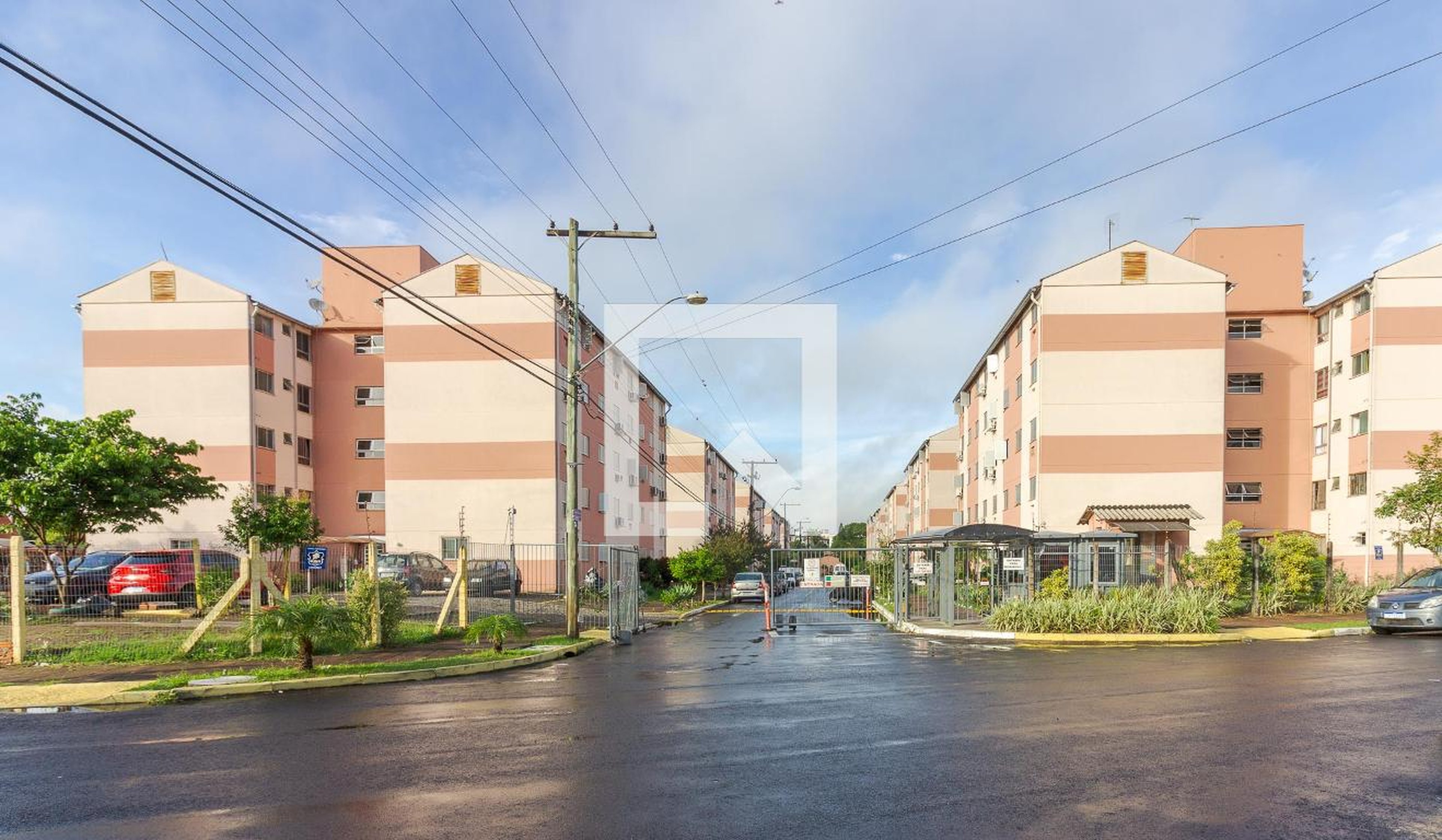 Fachada Condomínio em Rua José Barcelos Garcia, 225