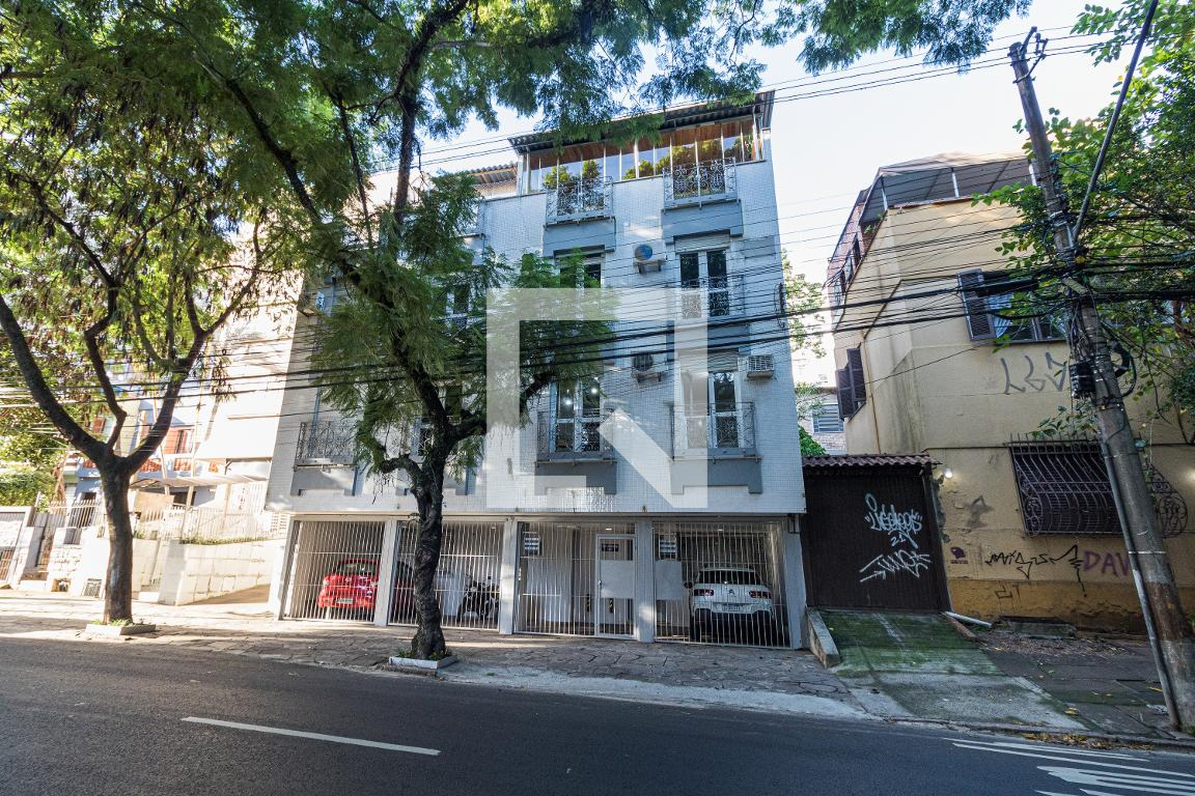 Fachada do Prédio Condomínio em Rua Eudoro Berlink, 311