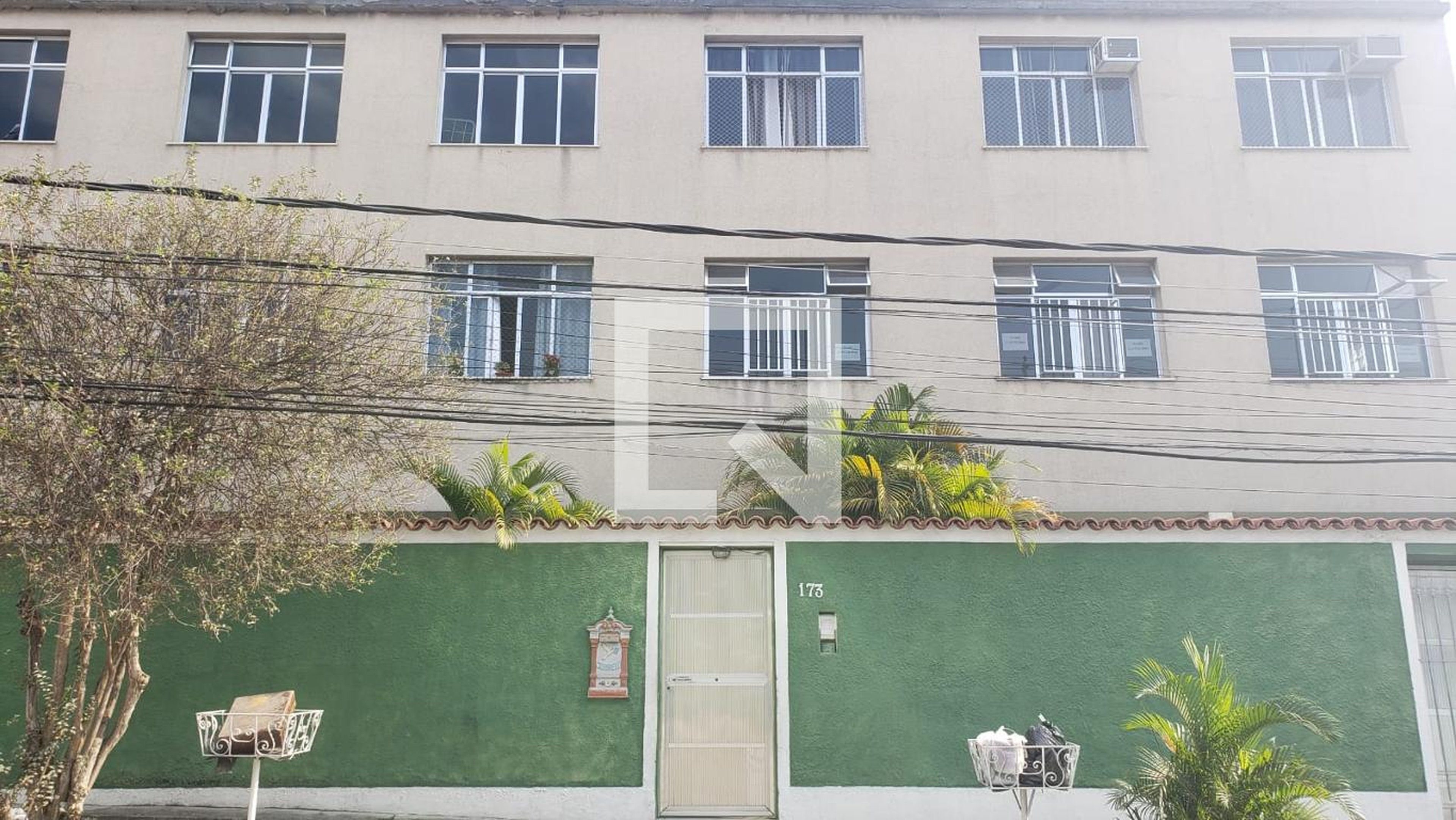 Fachada Condomínio em Rua Professor Garfield de Almeida, 173