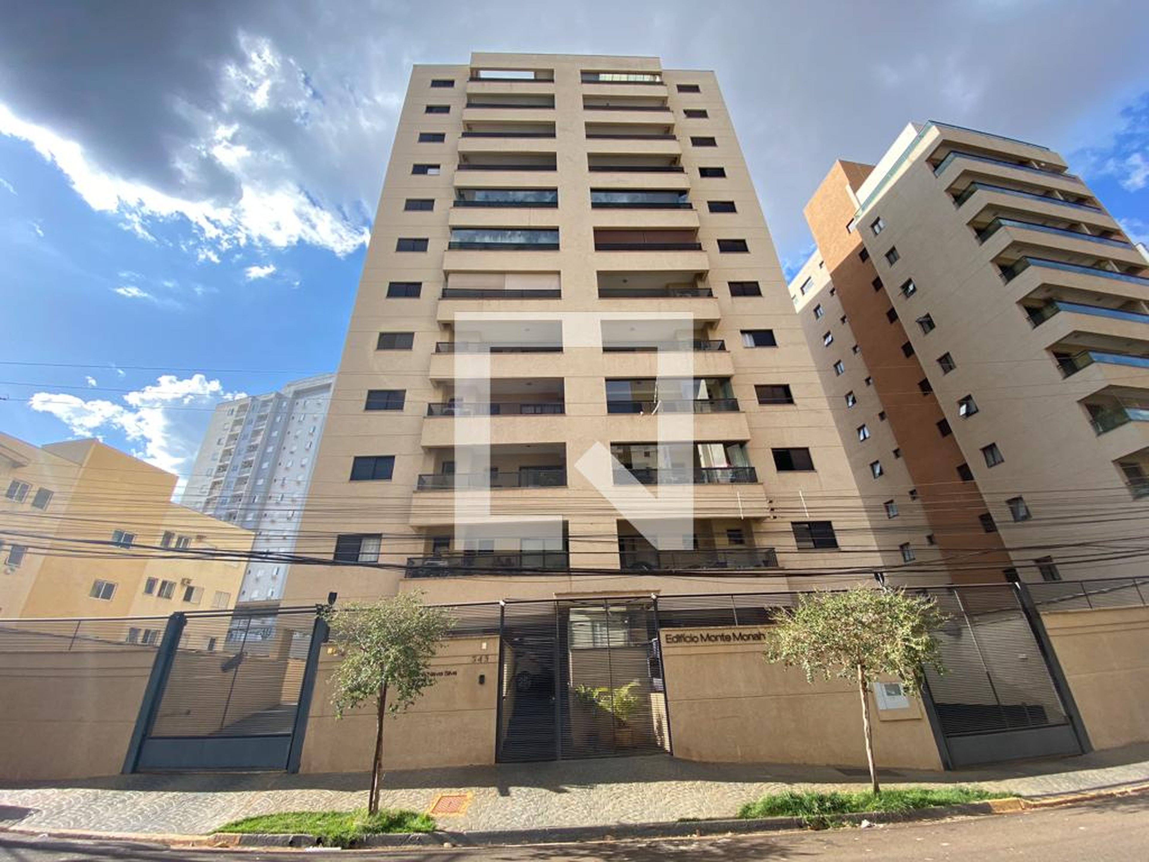 Fachada do Prédio Condomínio Ed. Monte Moriah