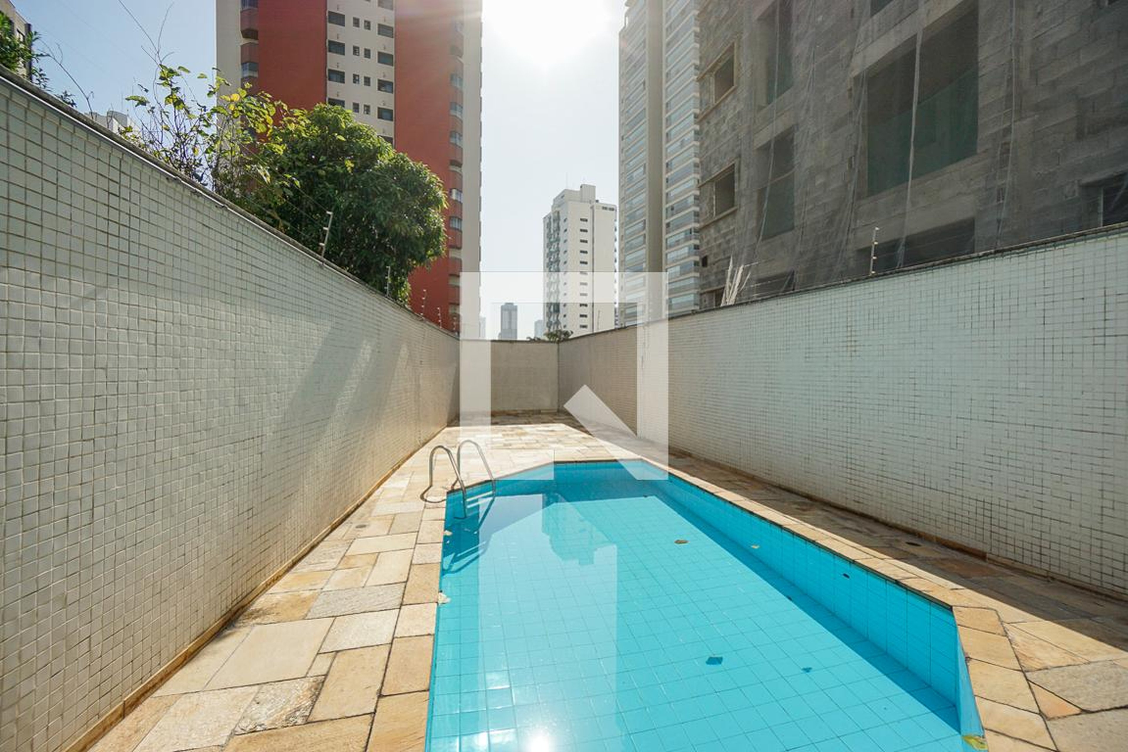 Piscina - Edifício Casablanca