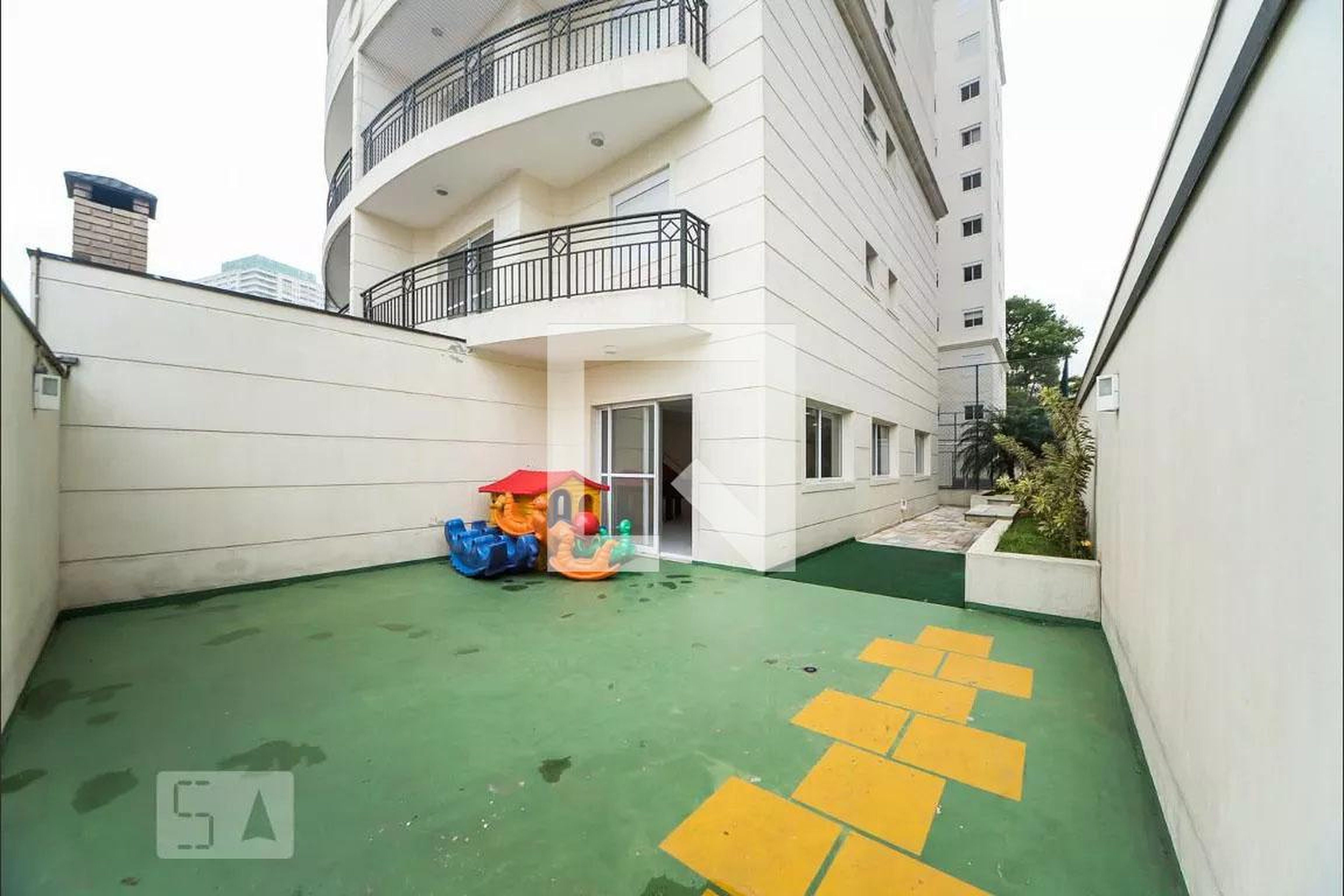 Playground - Montserrat