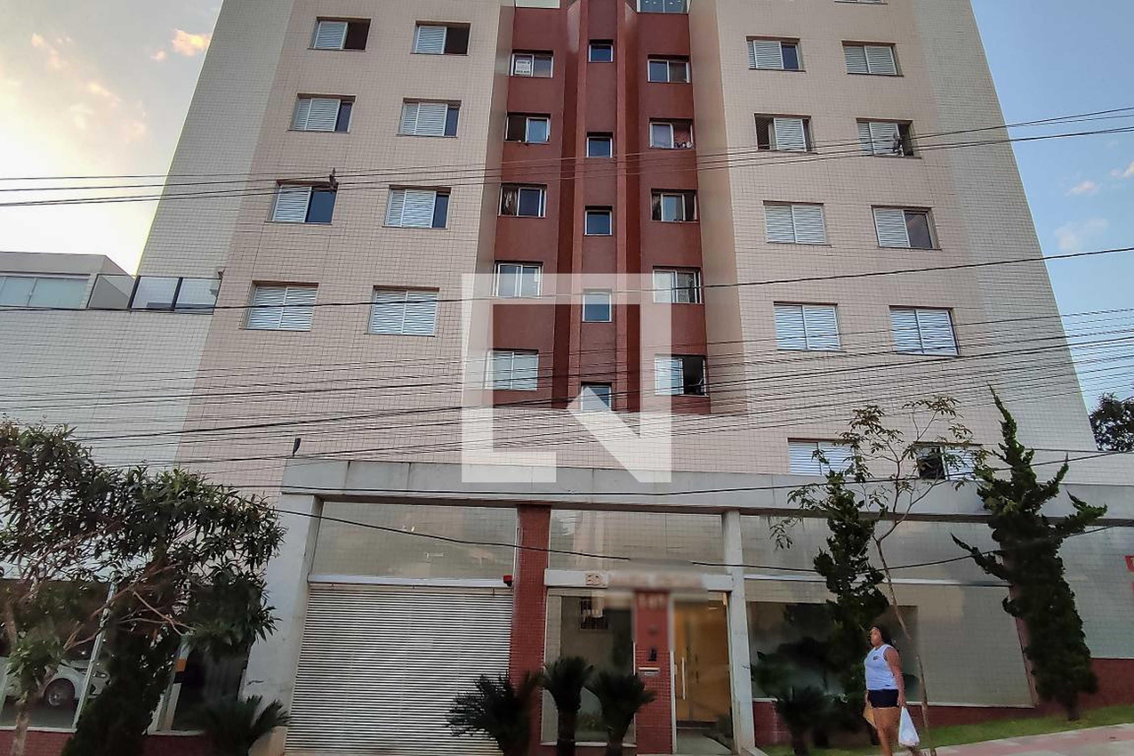 Fachada Condomínio em Rua Amílcar Quintela, 140