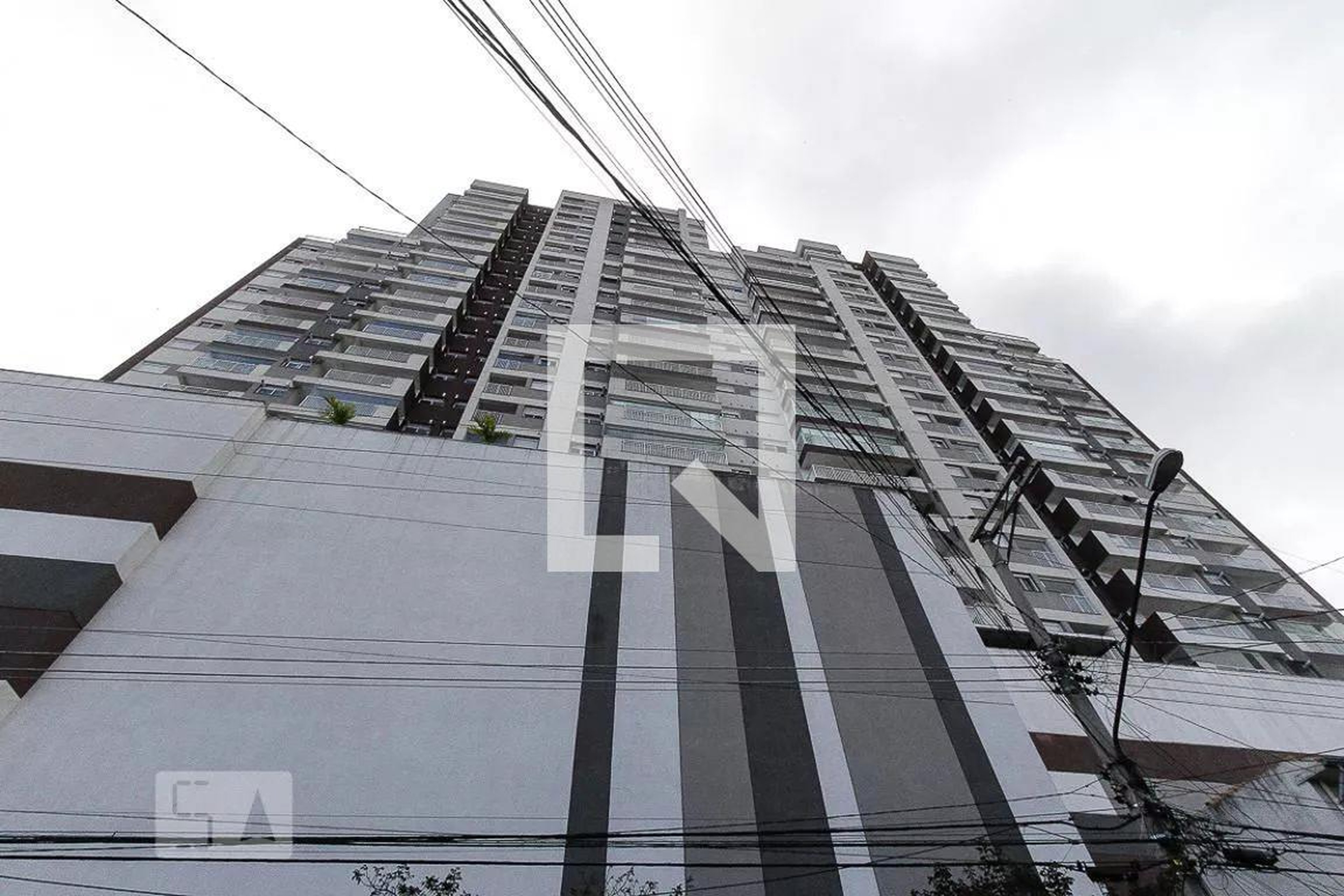 Fachada Condomínio em Rua Paraná, 56