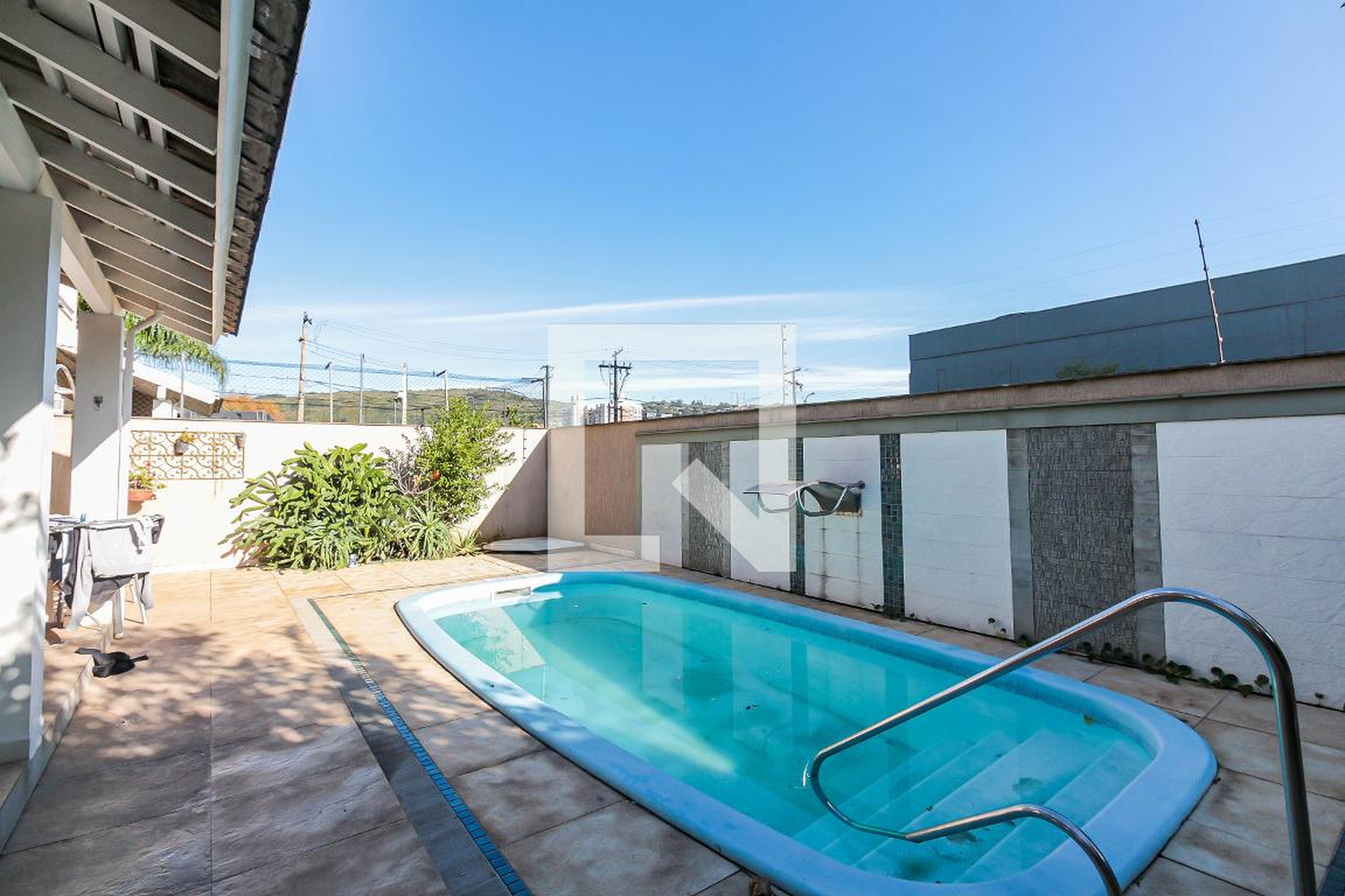 Piscina - Terra Matter