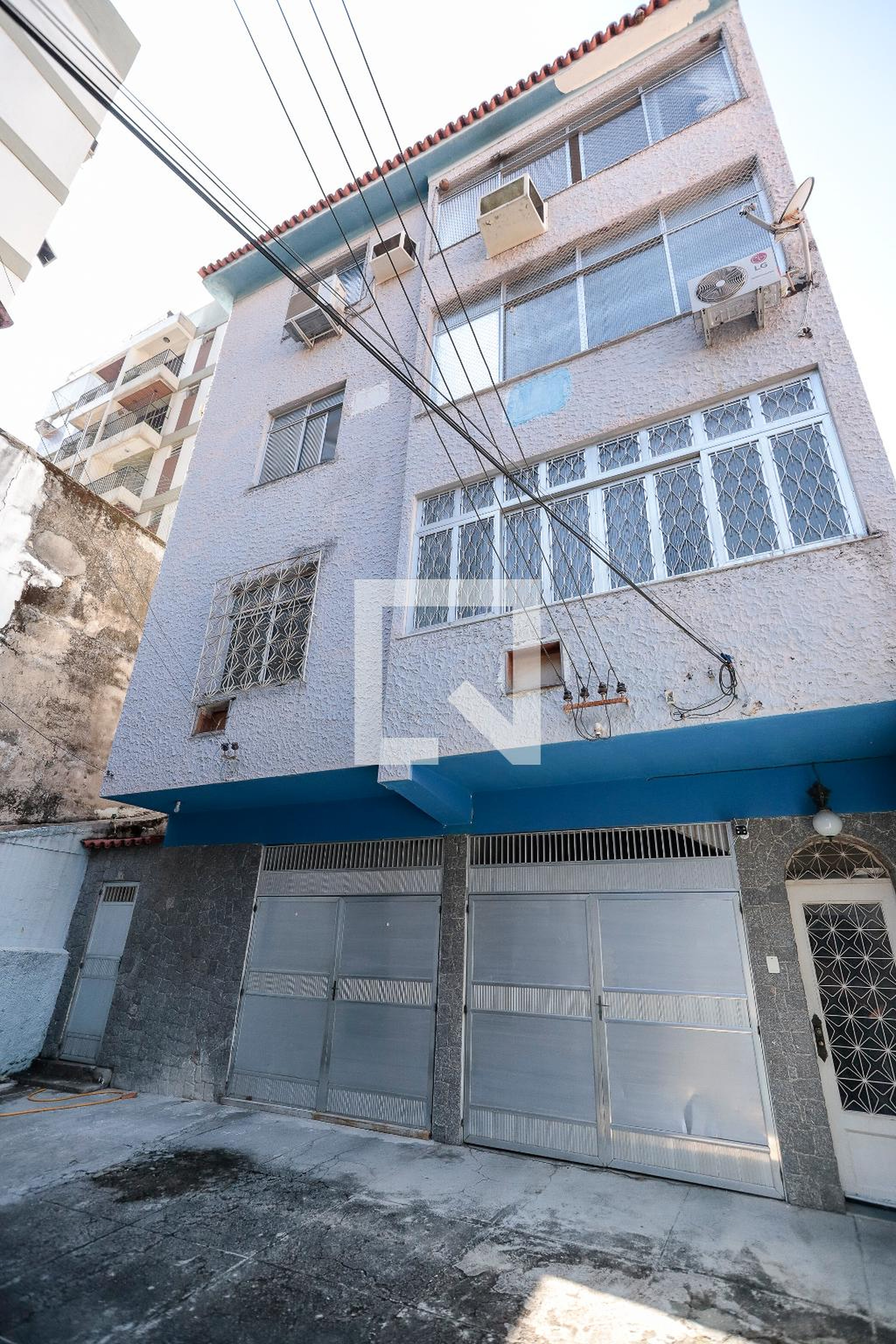 Fachada Condomínio em Rua Maranhão, 377