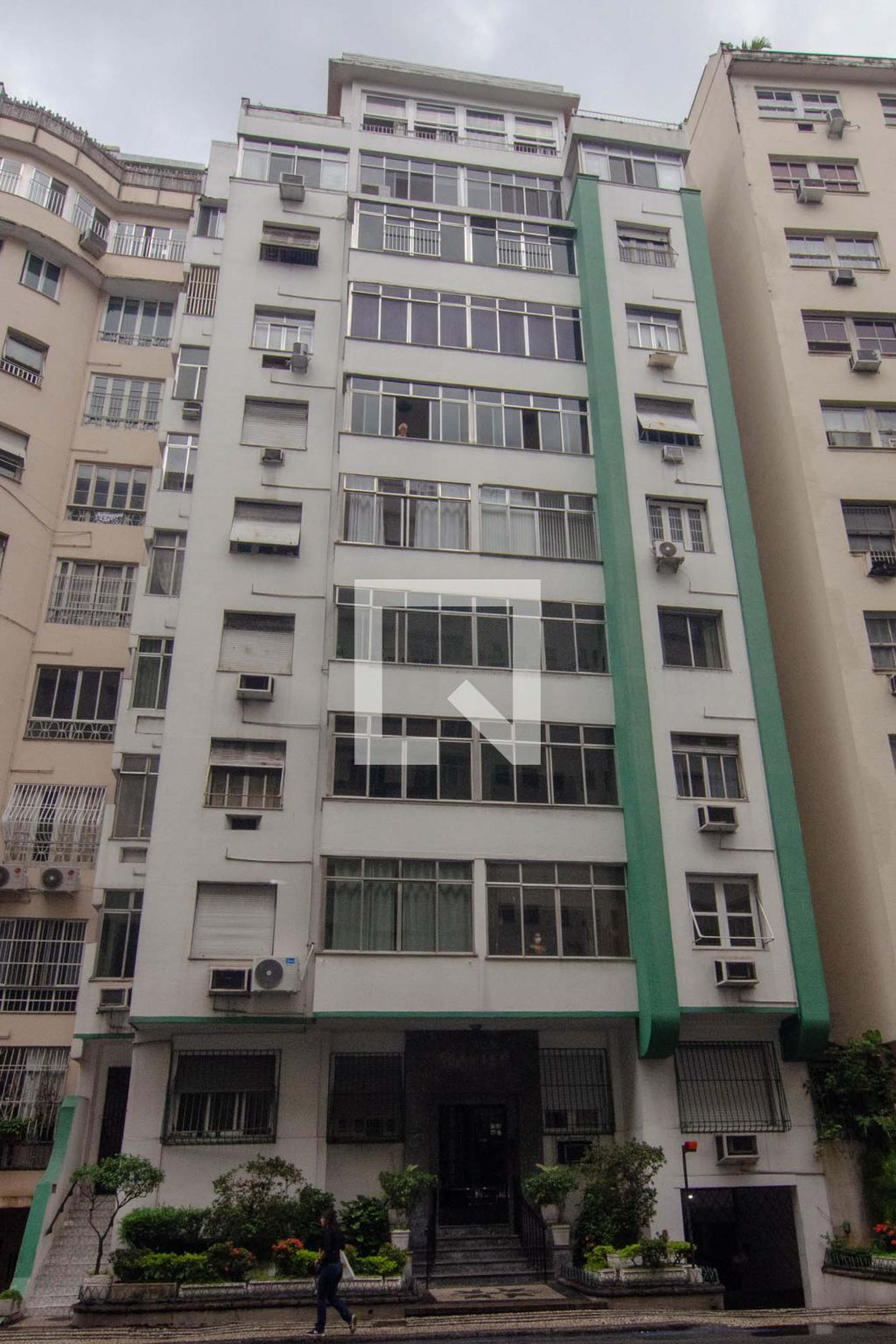 Fachada Condomínio em Rua Barata Ribeiro, 375