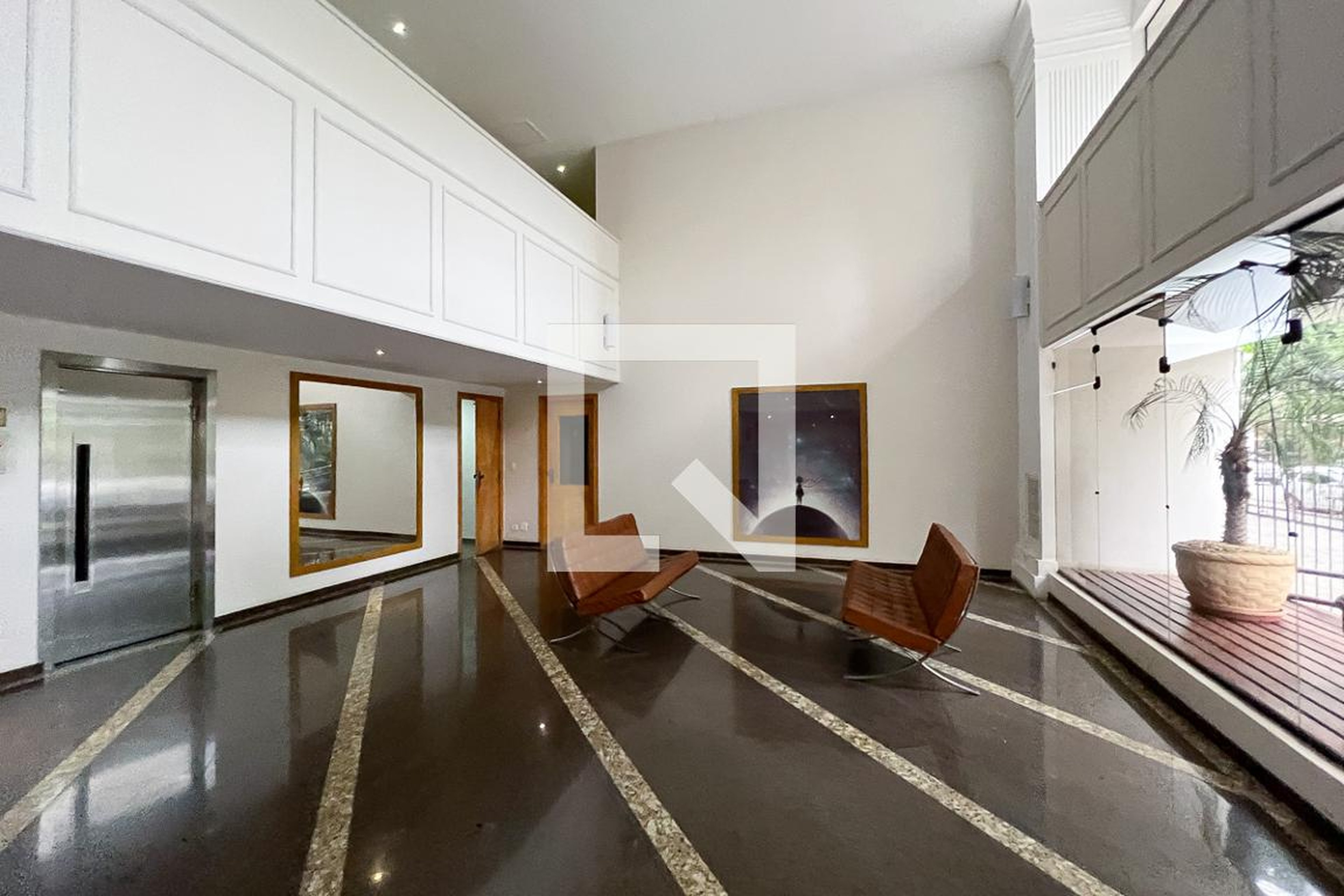 Área comum - Saint Exupéru