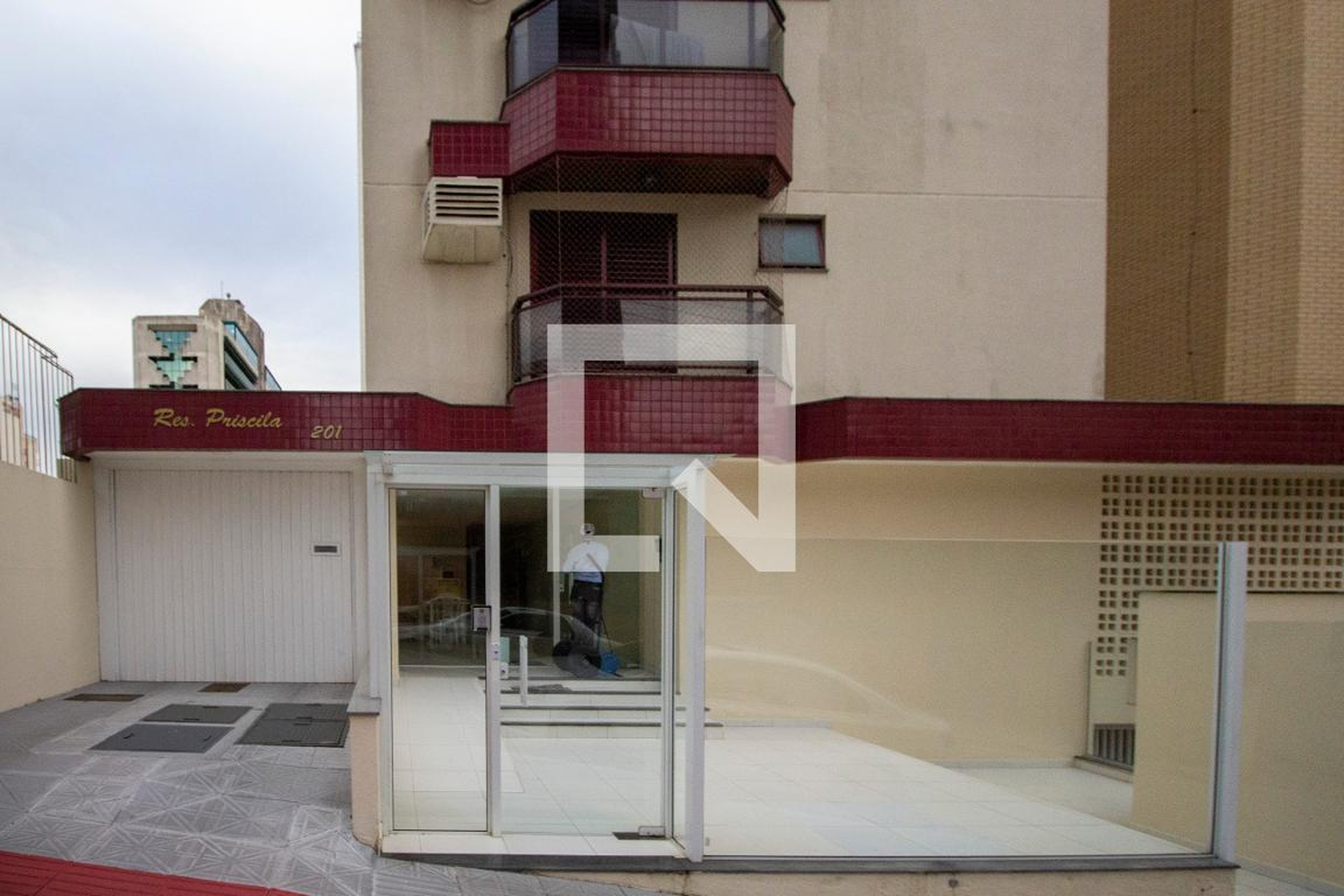 Fachada Condomínio em Rua São Francisco, 201