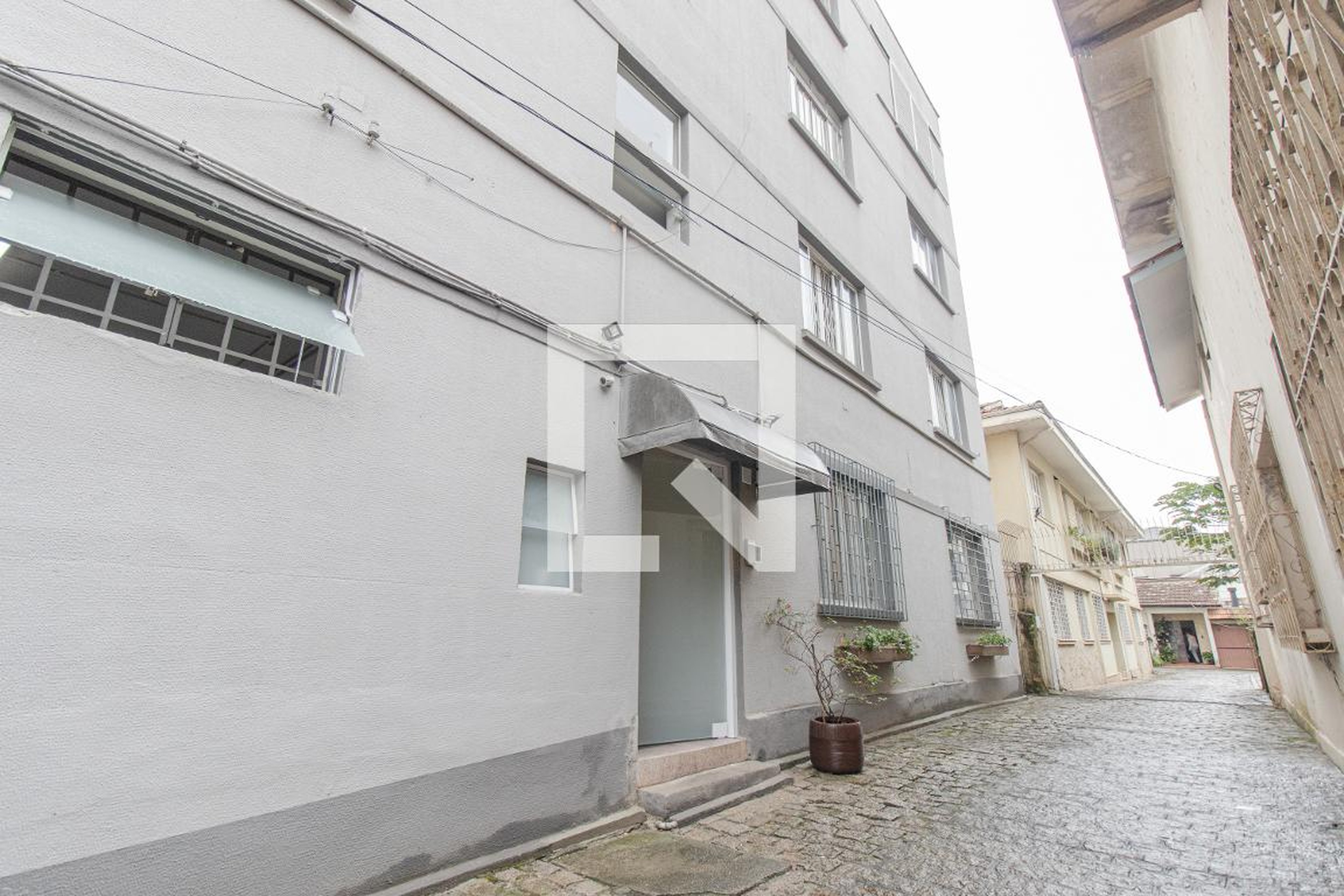 Fachada Condomínio em Rua Saldanha Marinho, 982