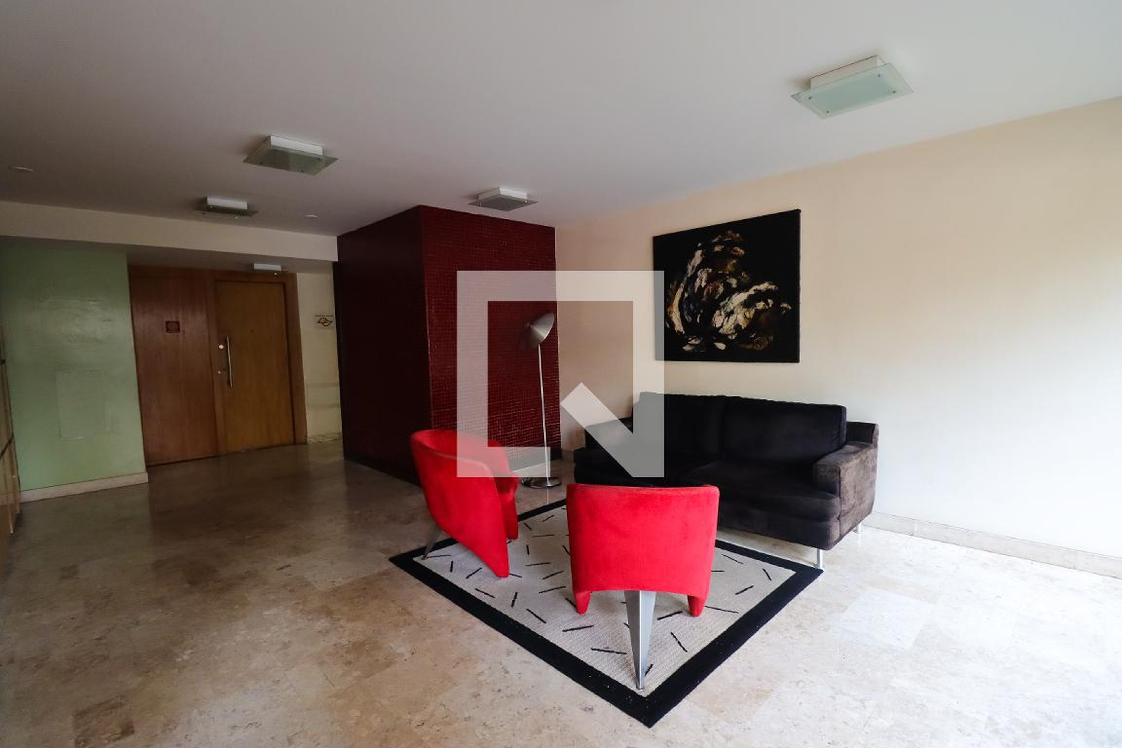 Hall - R Piracuama, 21