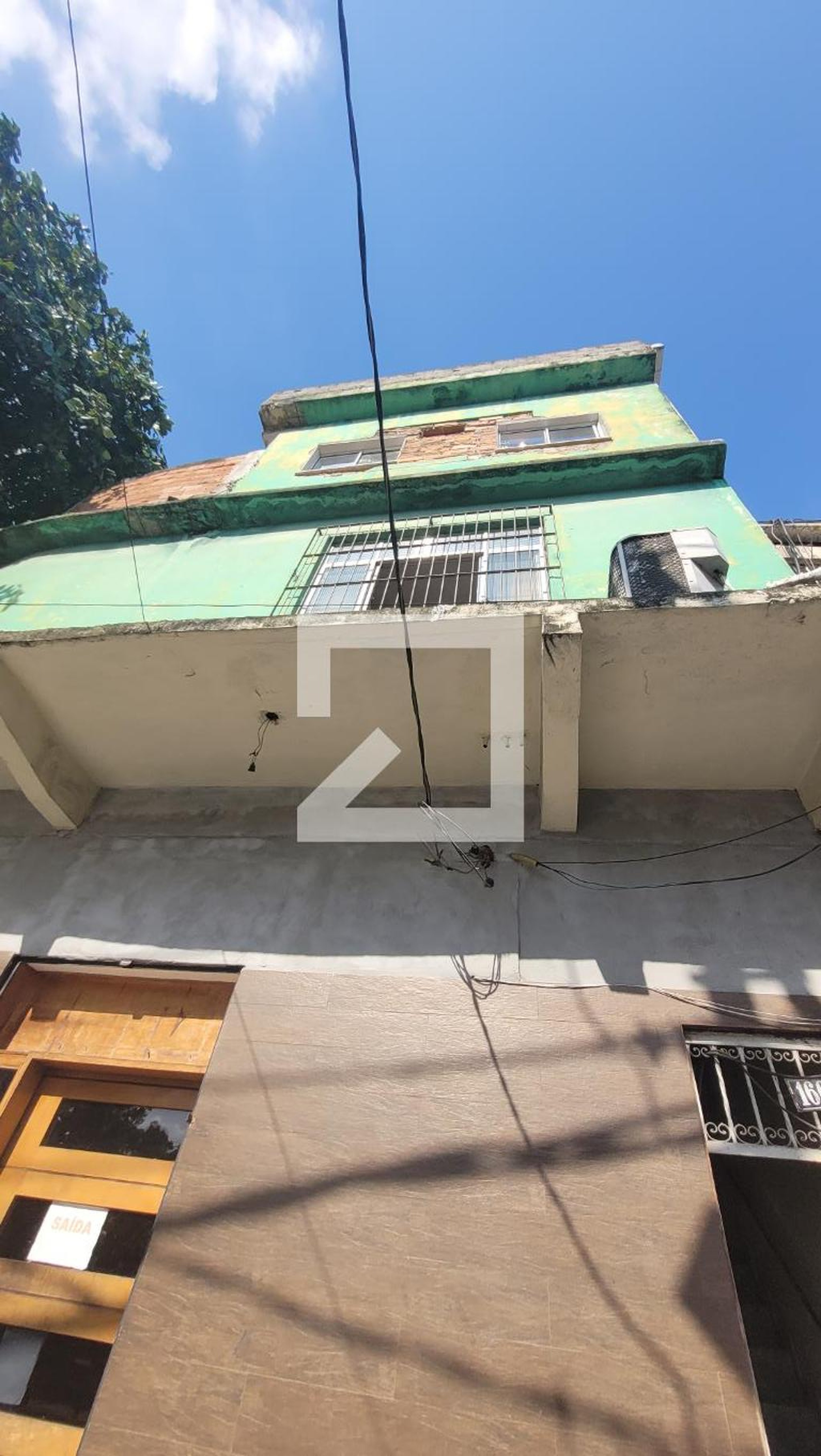 Fachada Condomínio em Rua Ministro Artur Costa, 160