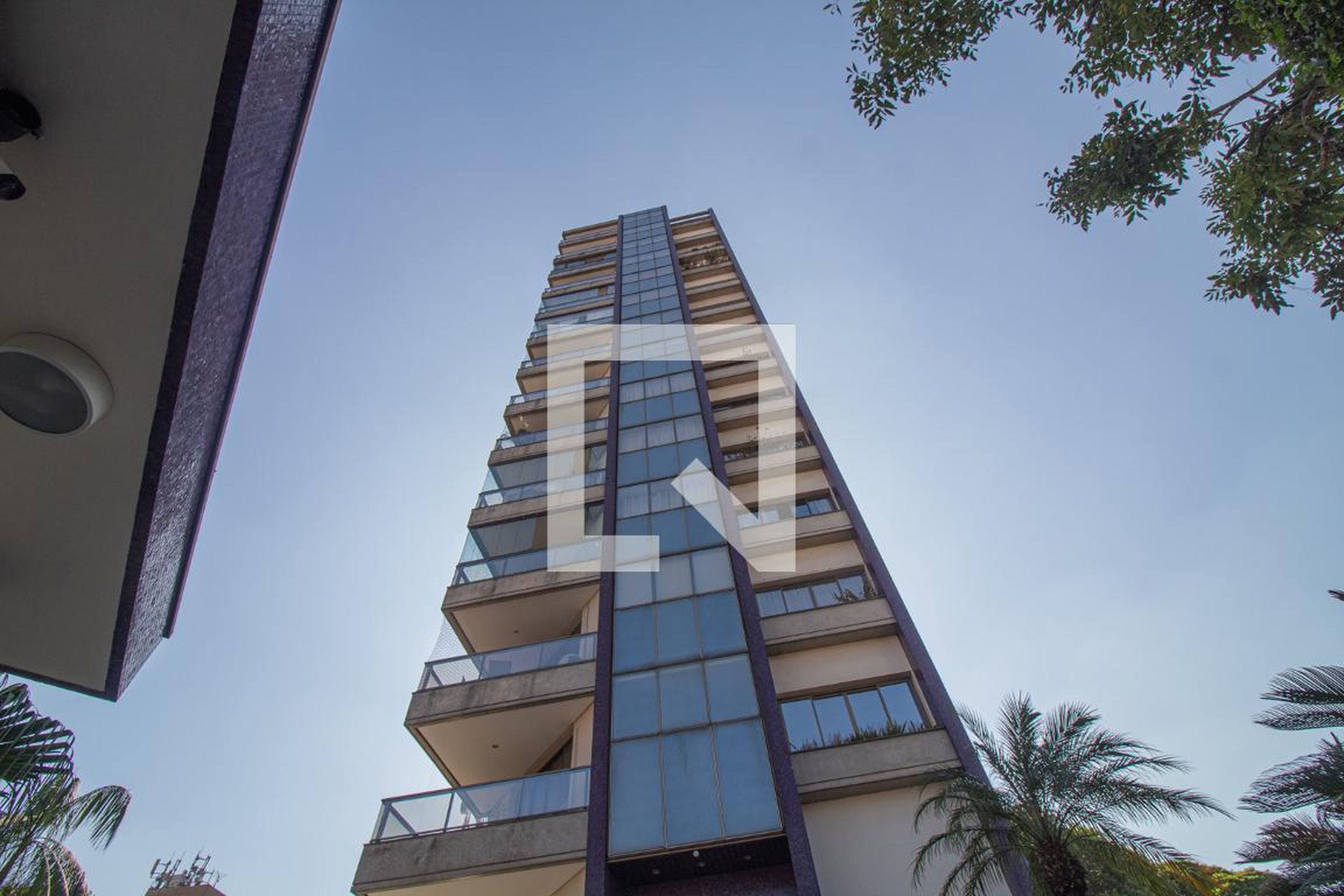 Fachada Condomínio Huaman