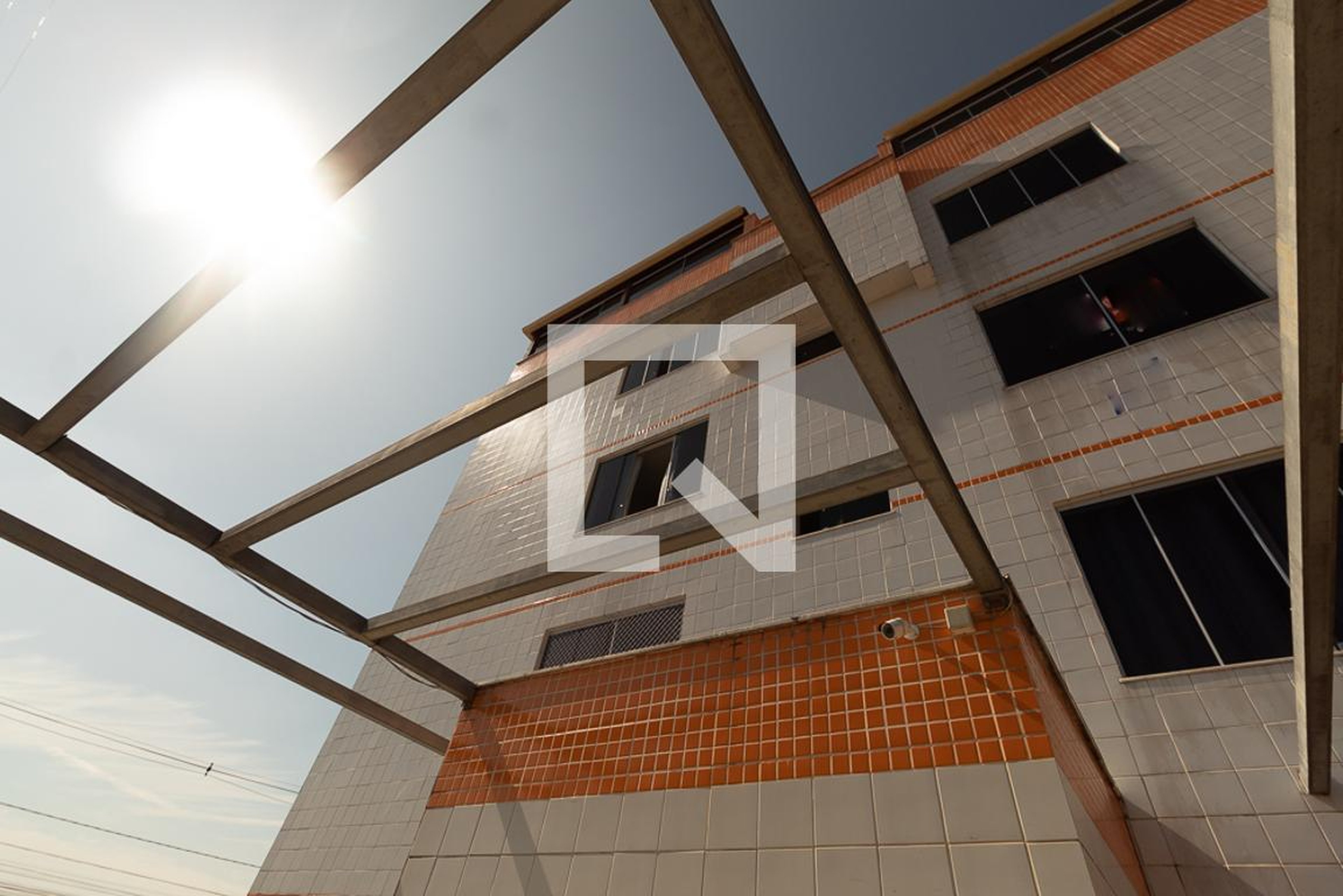 Fachada do Condomínio Condomínio em Rua Safira, 1145