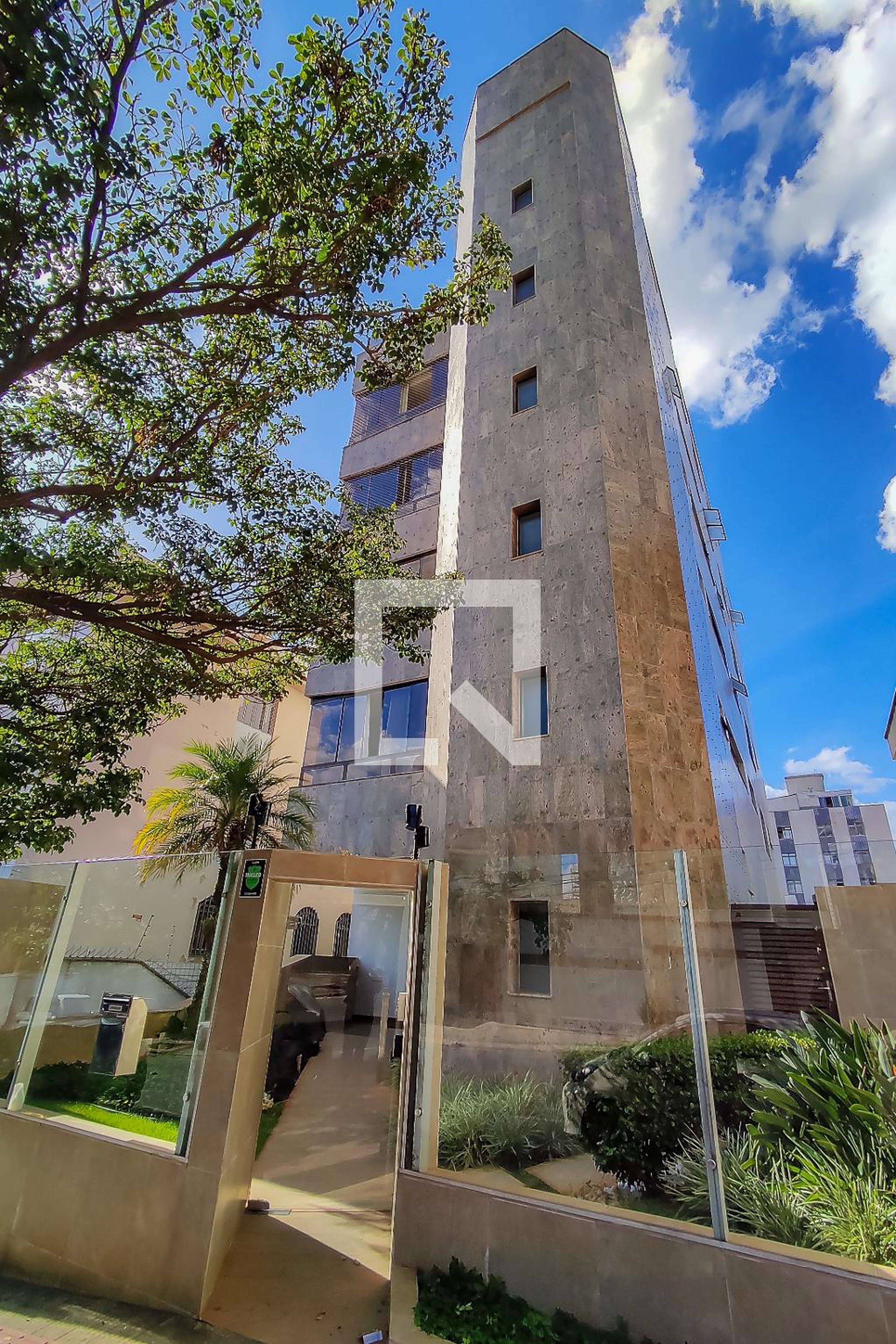 Fachada Condomínio em Rua Doutor Júlio Otaviano Ferreira, 849