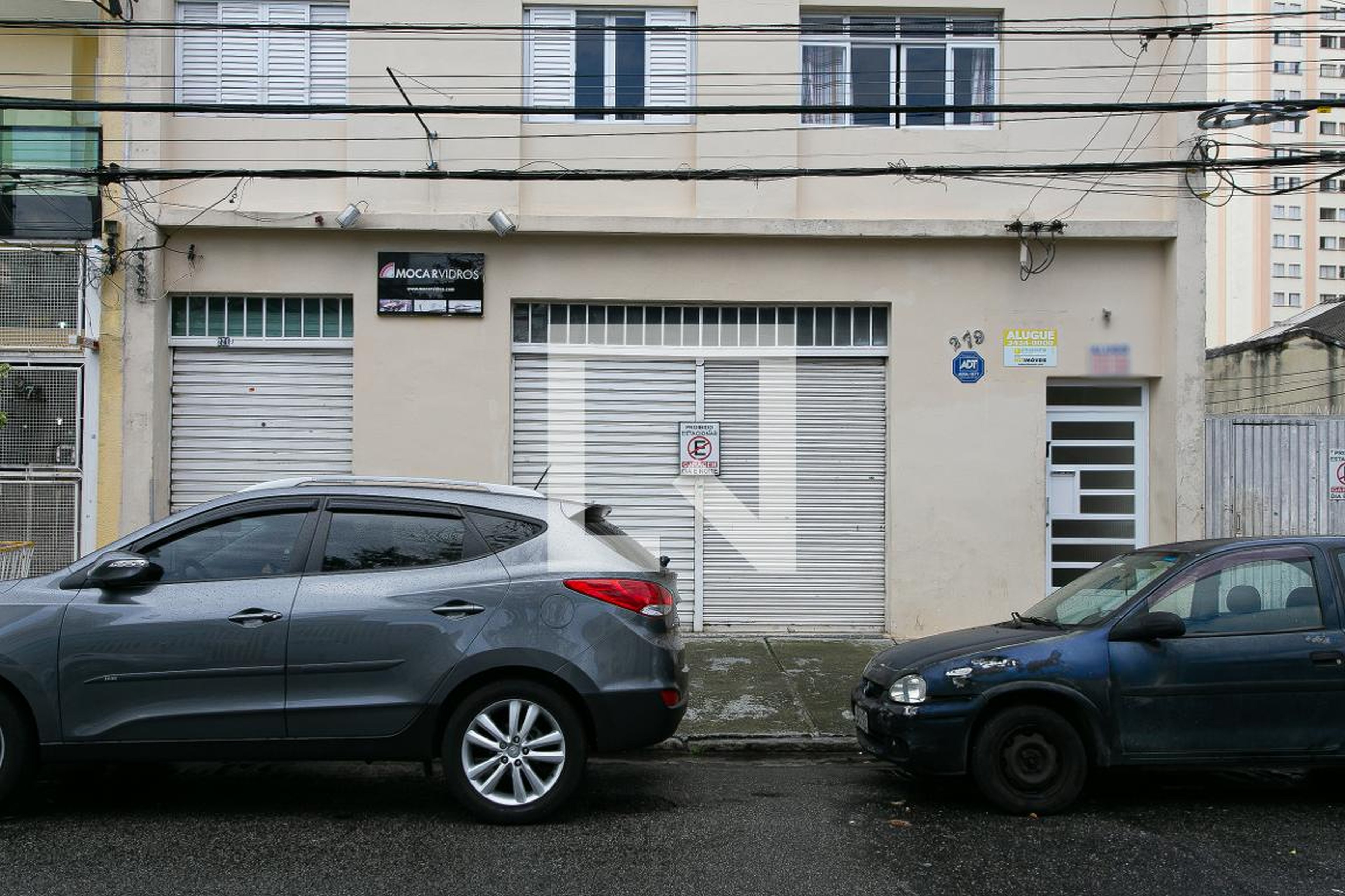 Fachada do Condomínio Condomínio em Rua Padre Raposo, 279