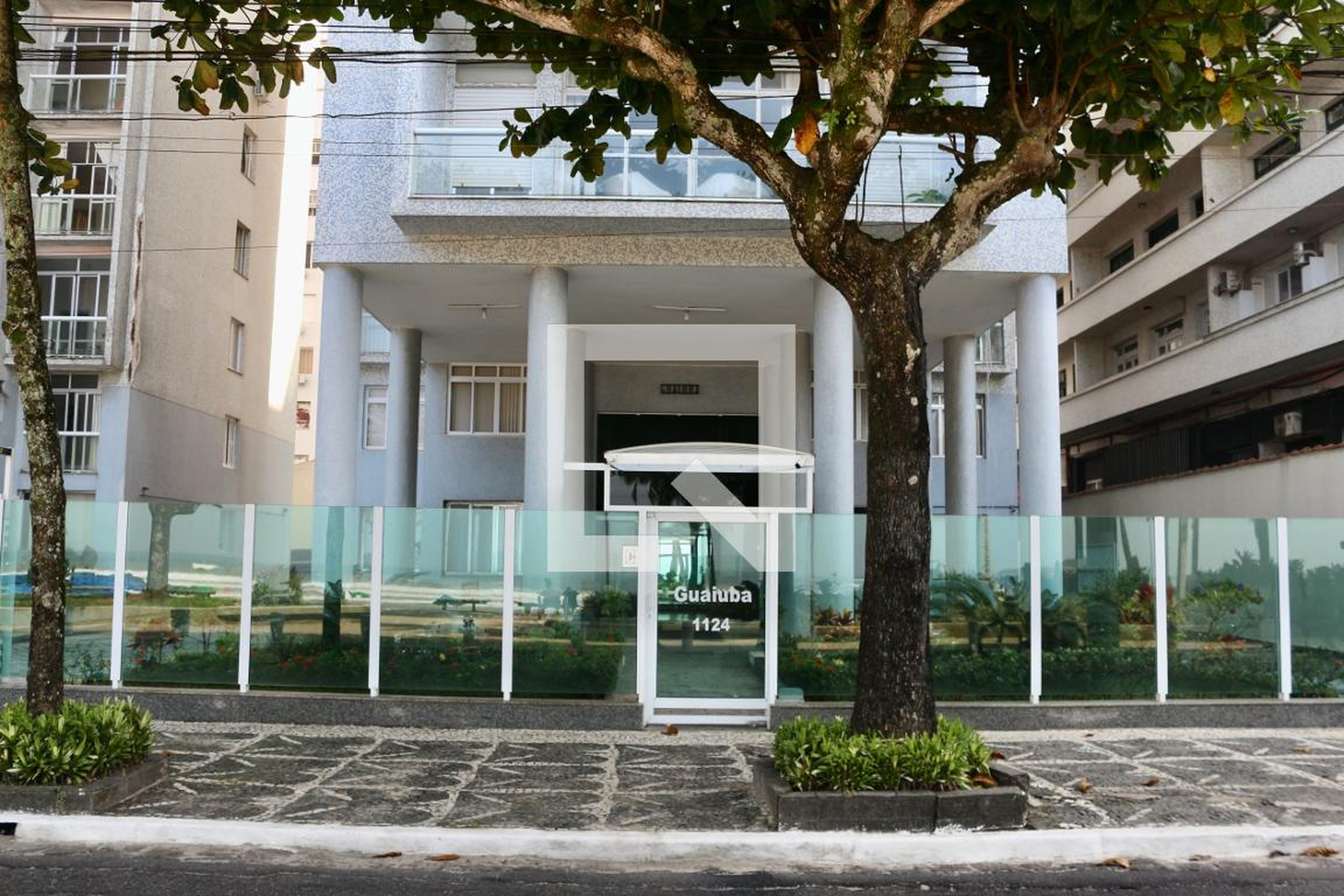 Fachada Condomínio Guaiuba