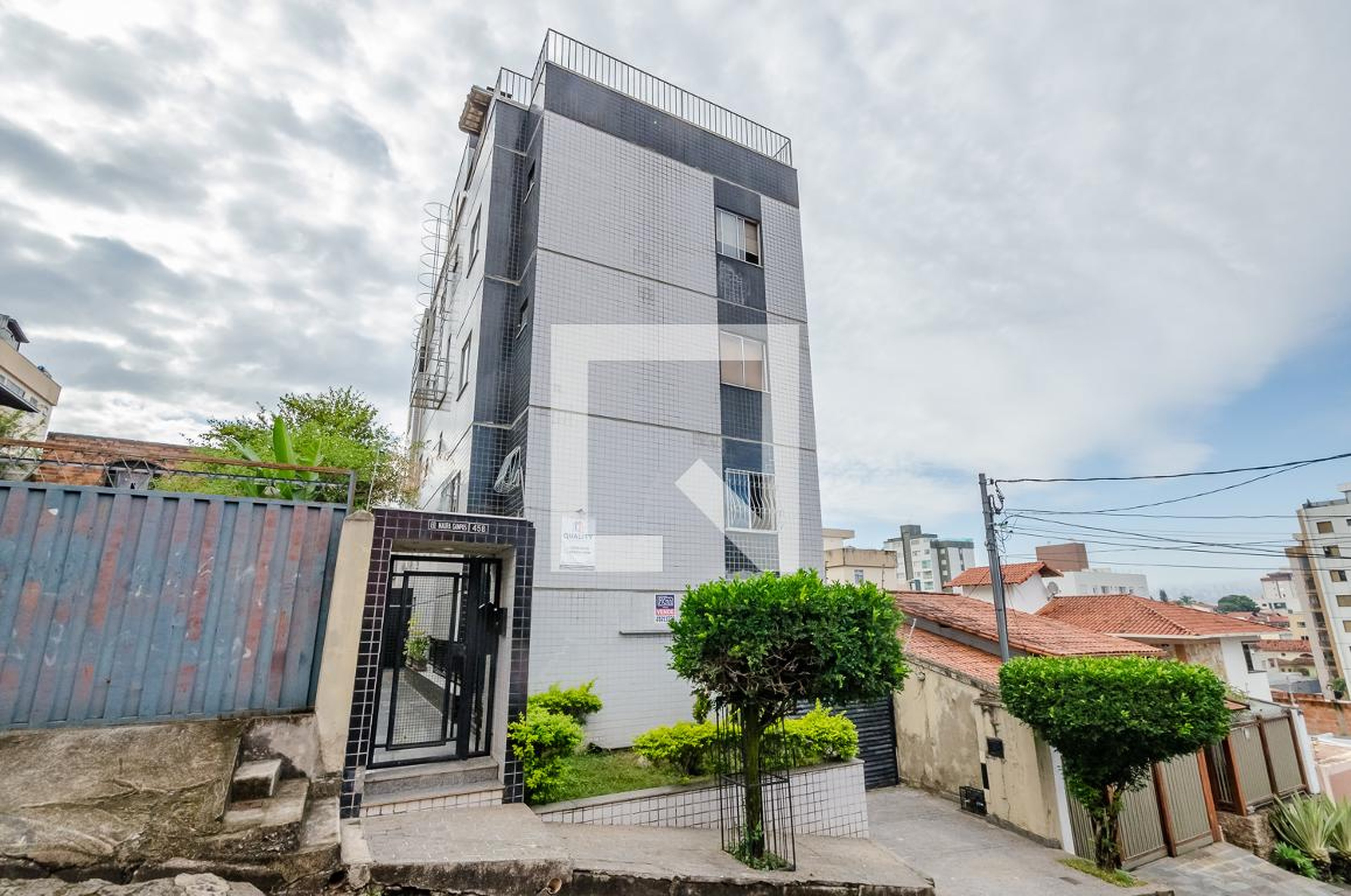 Fachada Condomínio em Rua Ártica, 458