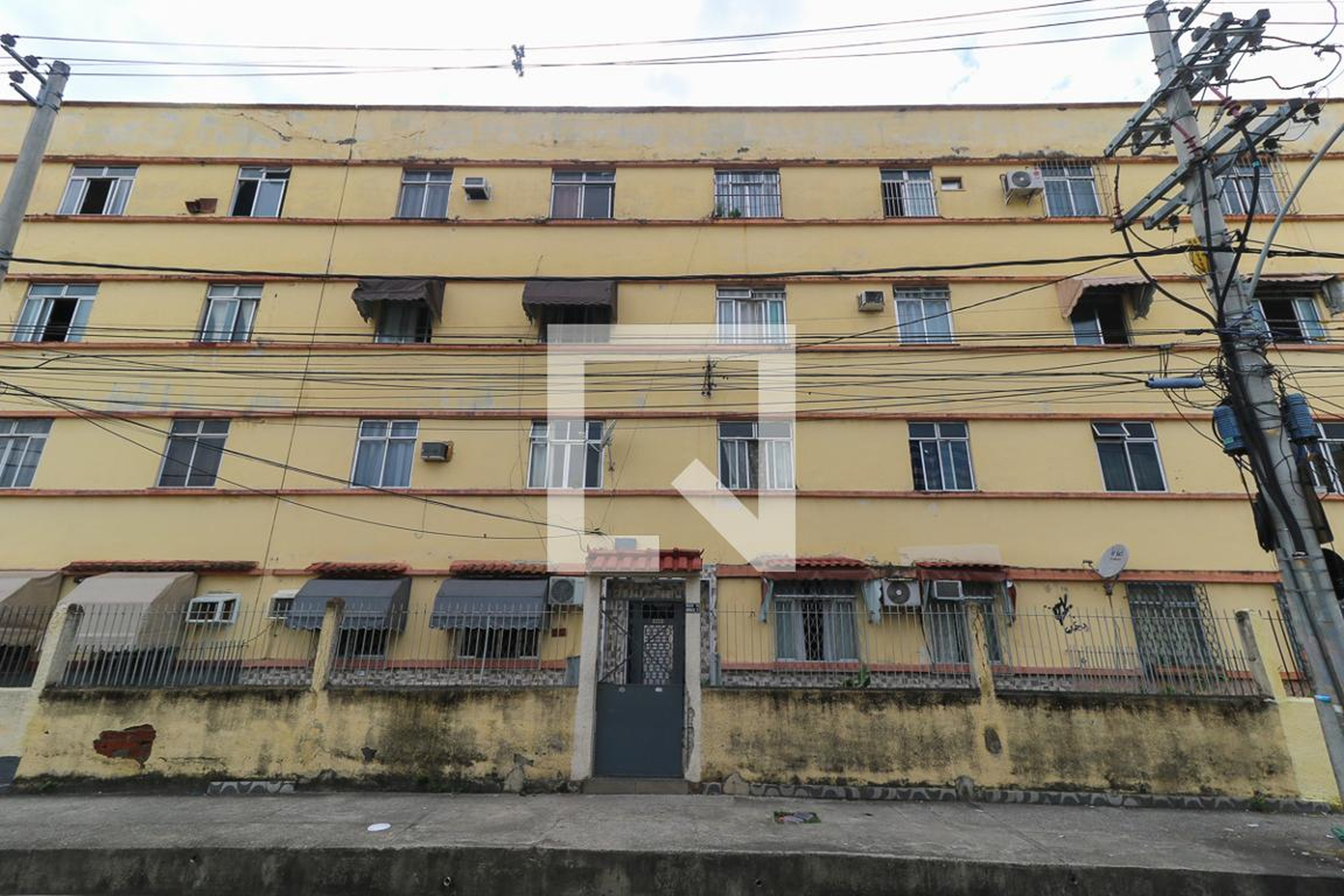 Fachada Condomínio em Rua da Abolição, 350