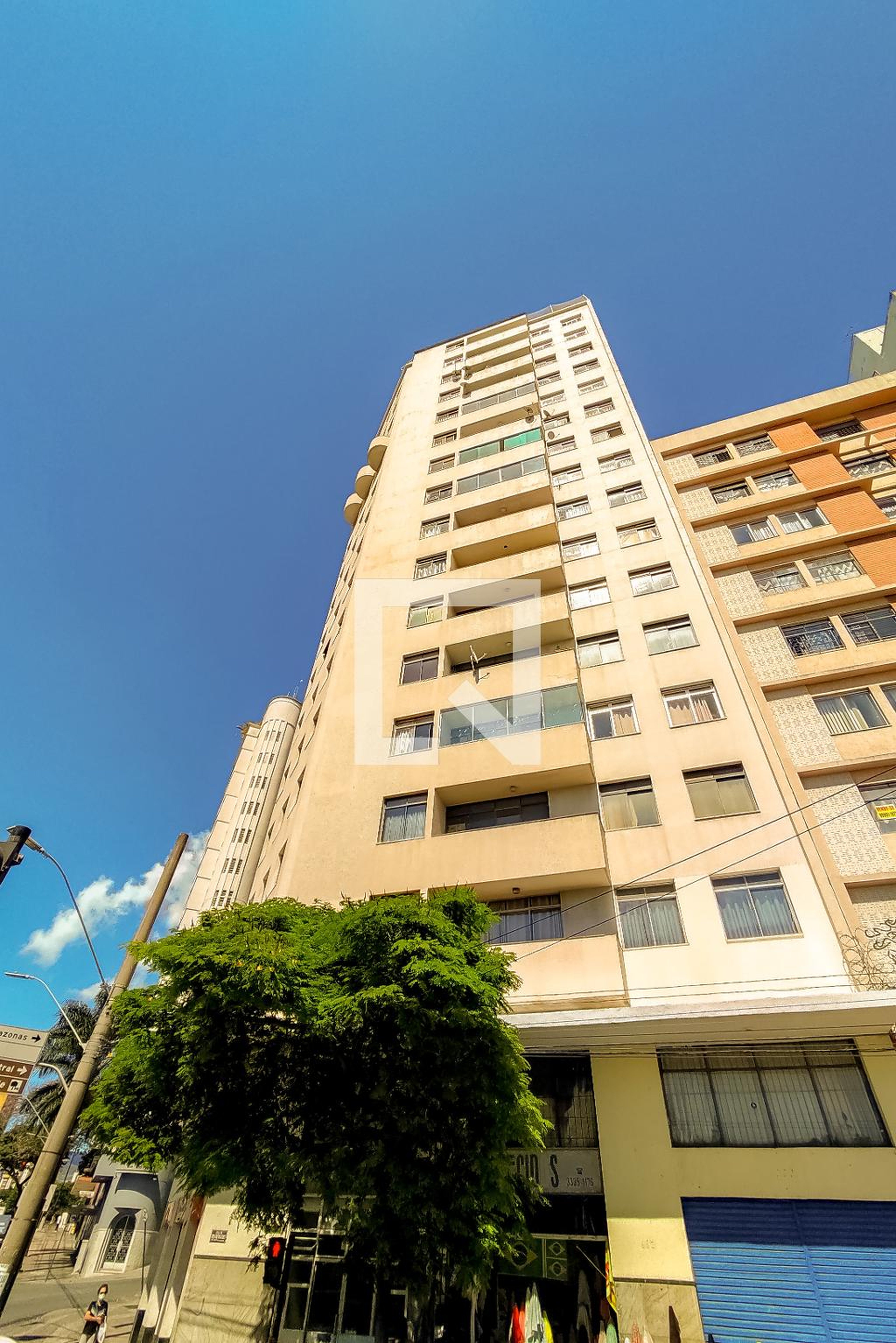 Fachada Condomínio em Rua dos Goitacazes, 2486