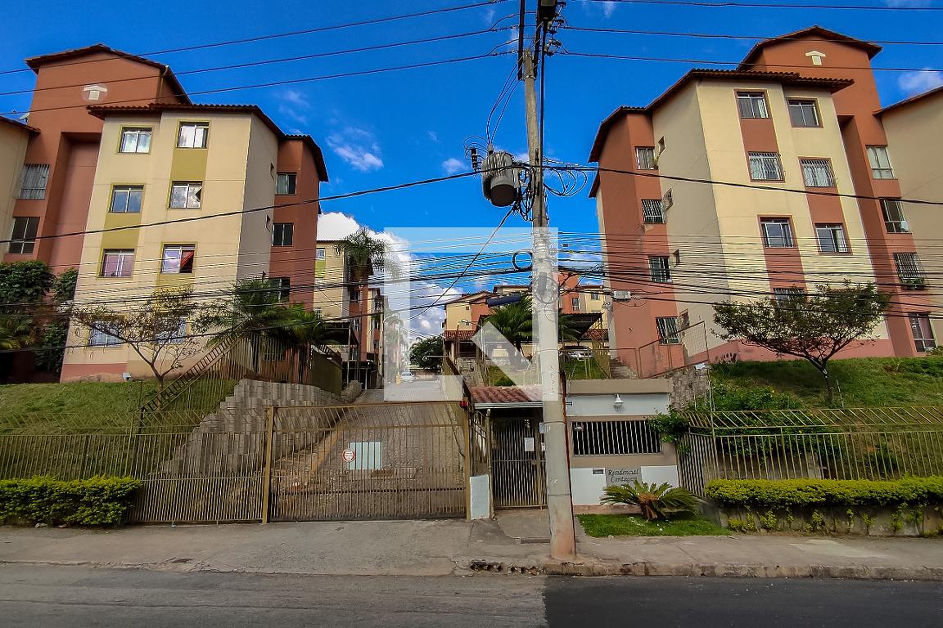 Fachada Condomínio em Alameda dos Judiciários, 320