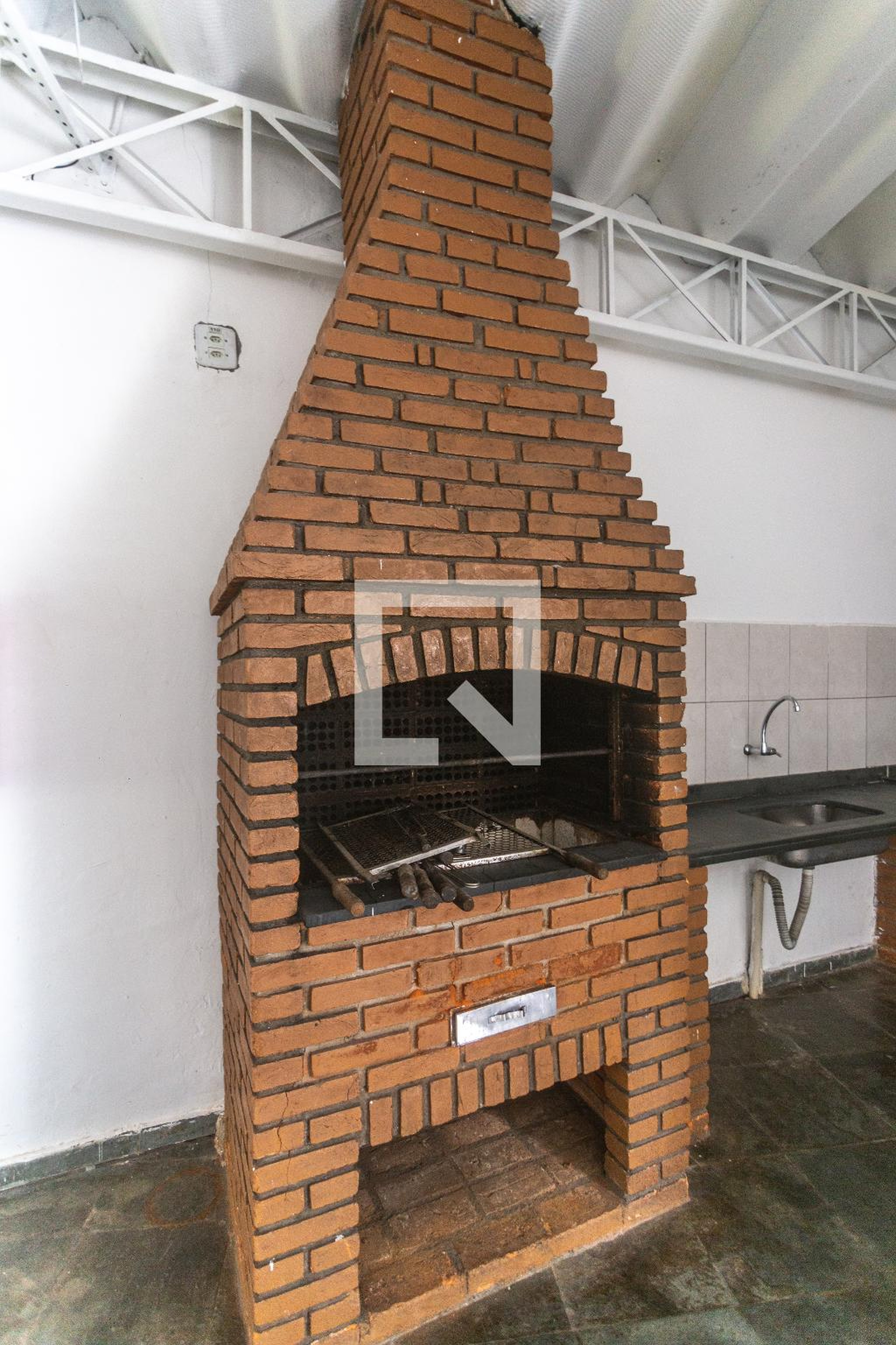 Churrasqueira - Residencial Canadá