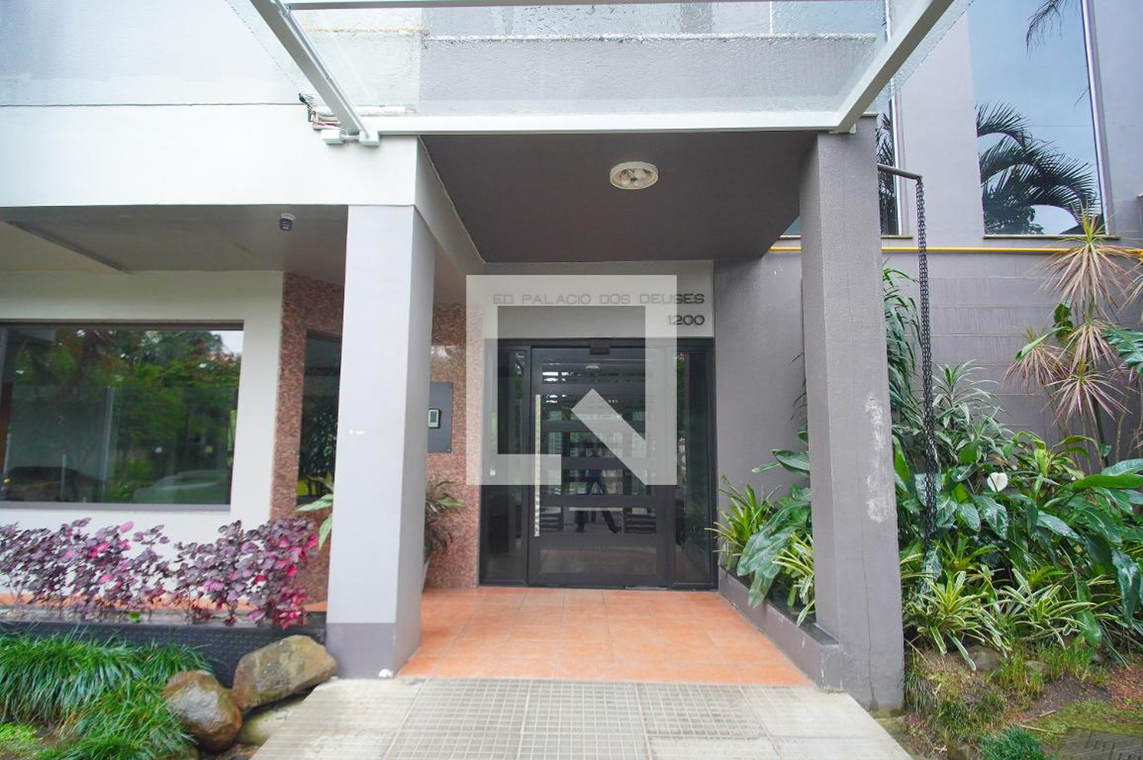 Entrada - Eedifício Palácio dos Deuses