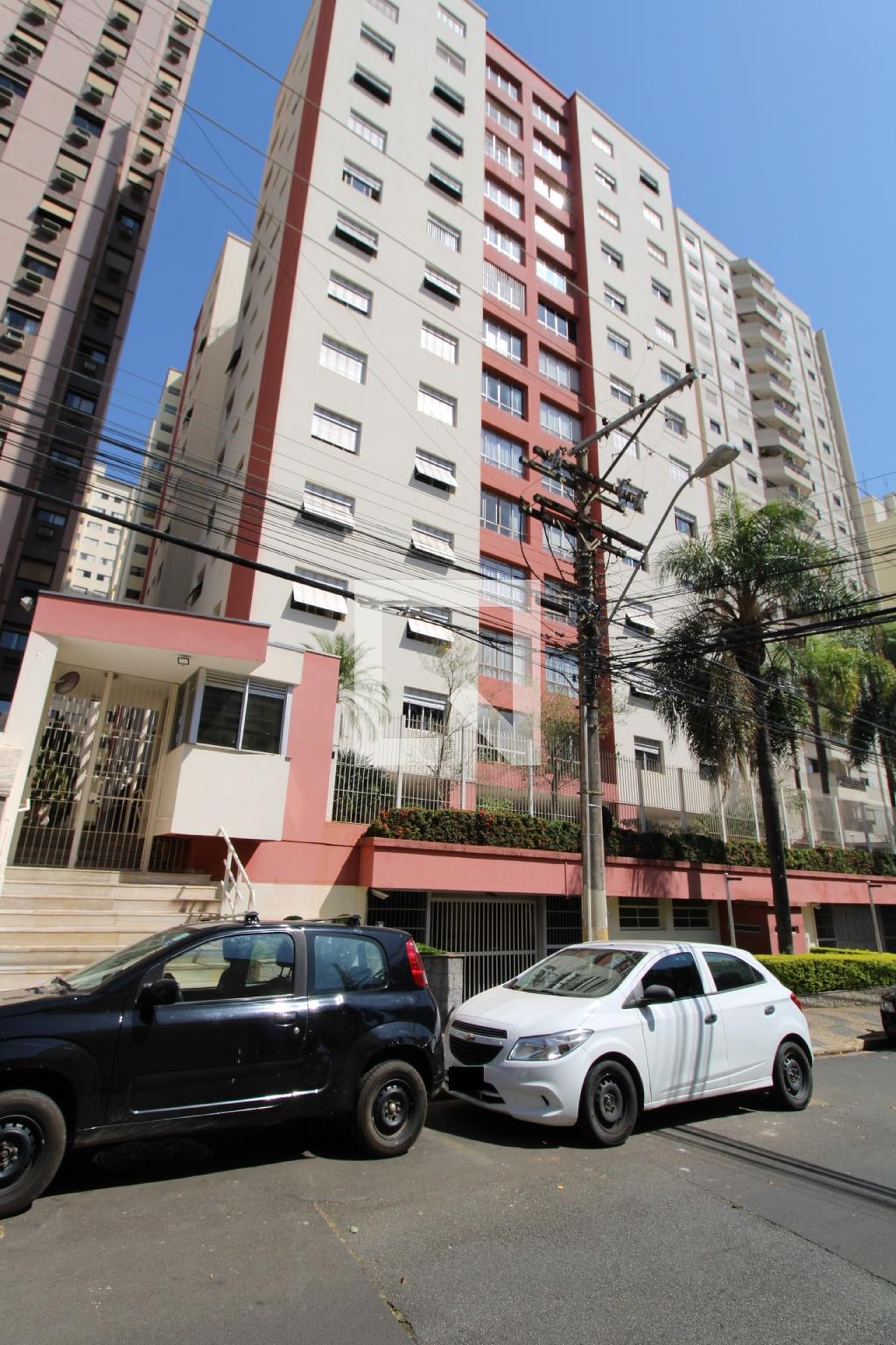 Fachada Condomínio em Avenida Dona Libânia, 1897