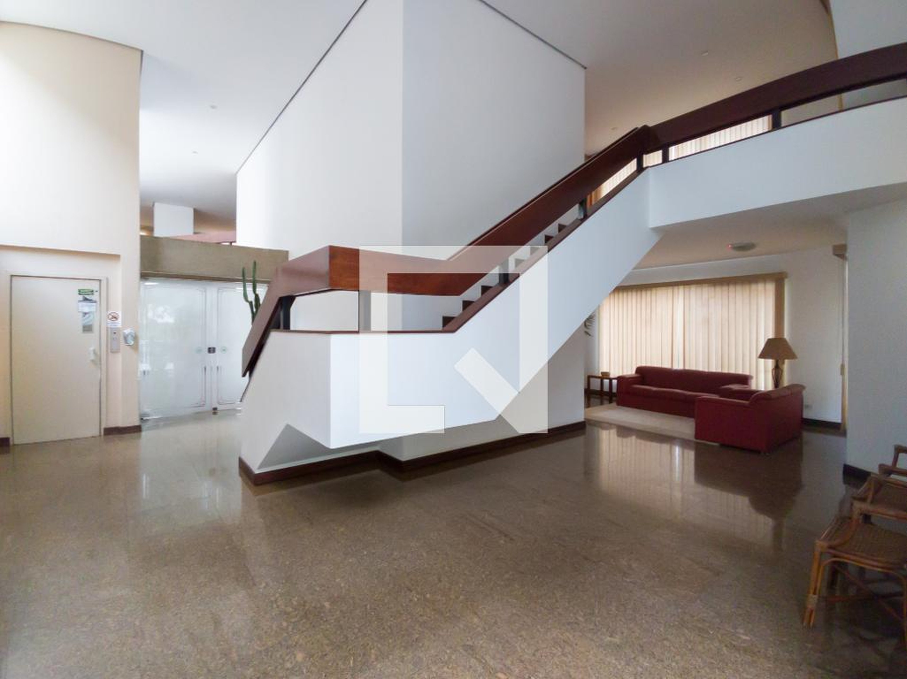 Hall de entrada - Barão de Lacordaire