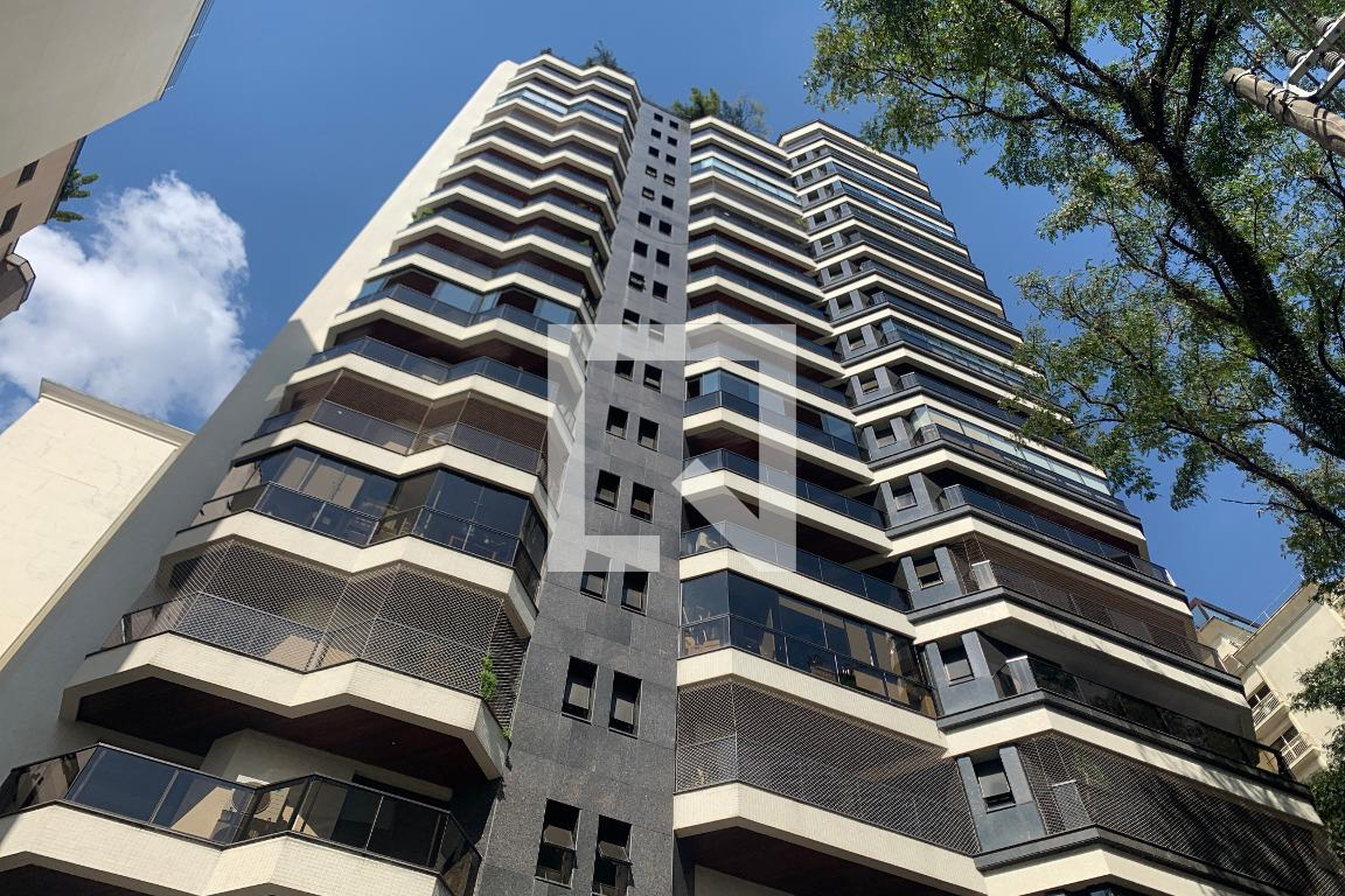 Fachada do Prédio Condomínio Monte D'Oro