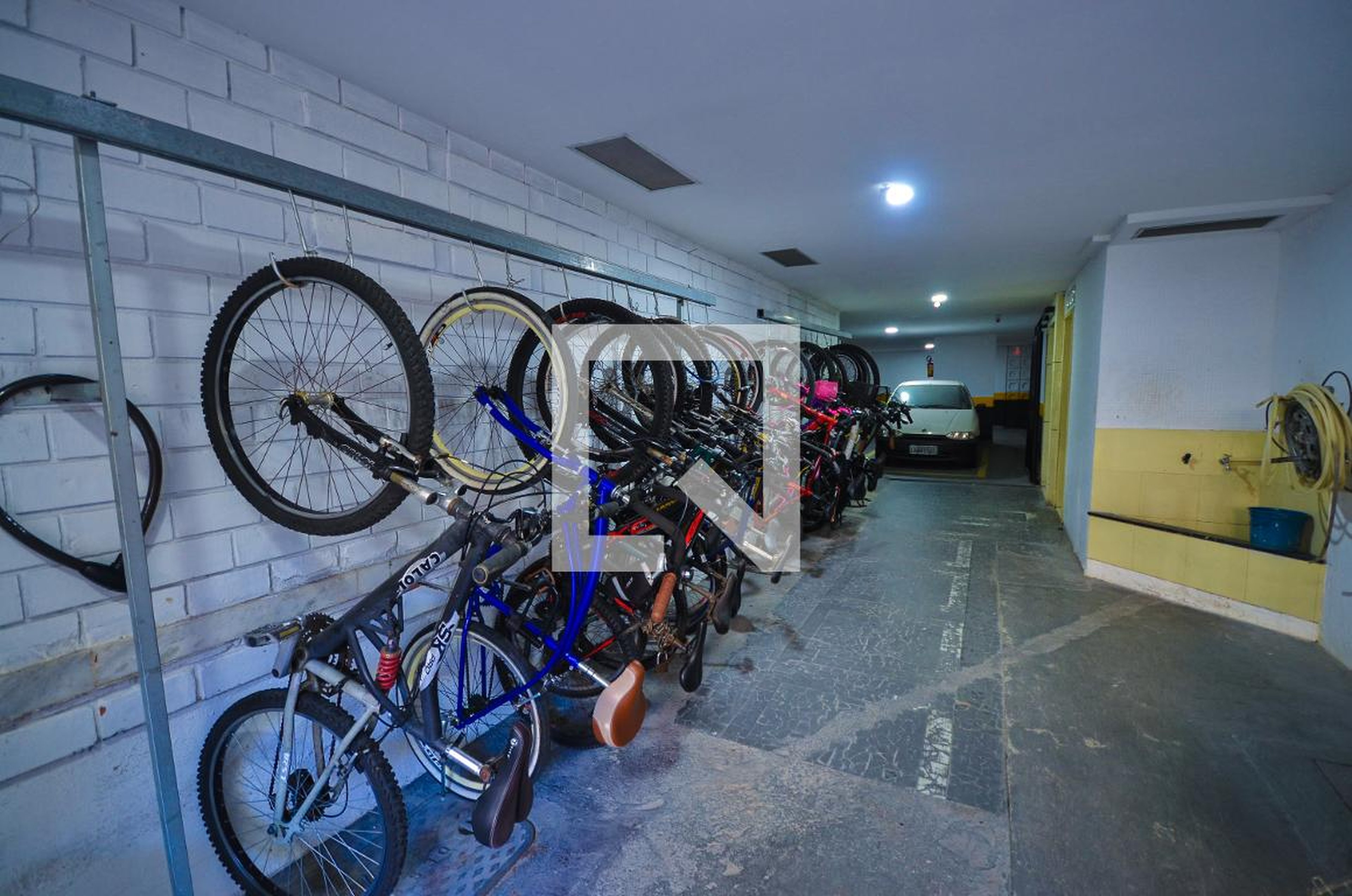 Bicicletário - Edifício Carvalho Neto
