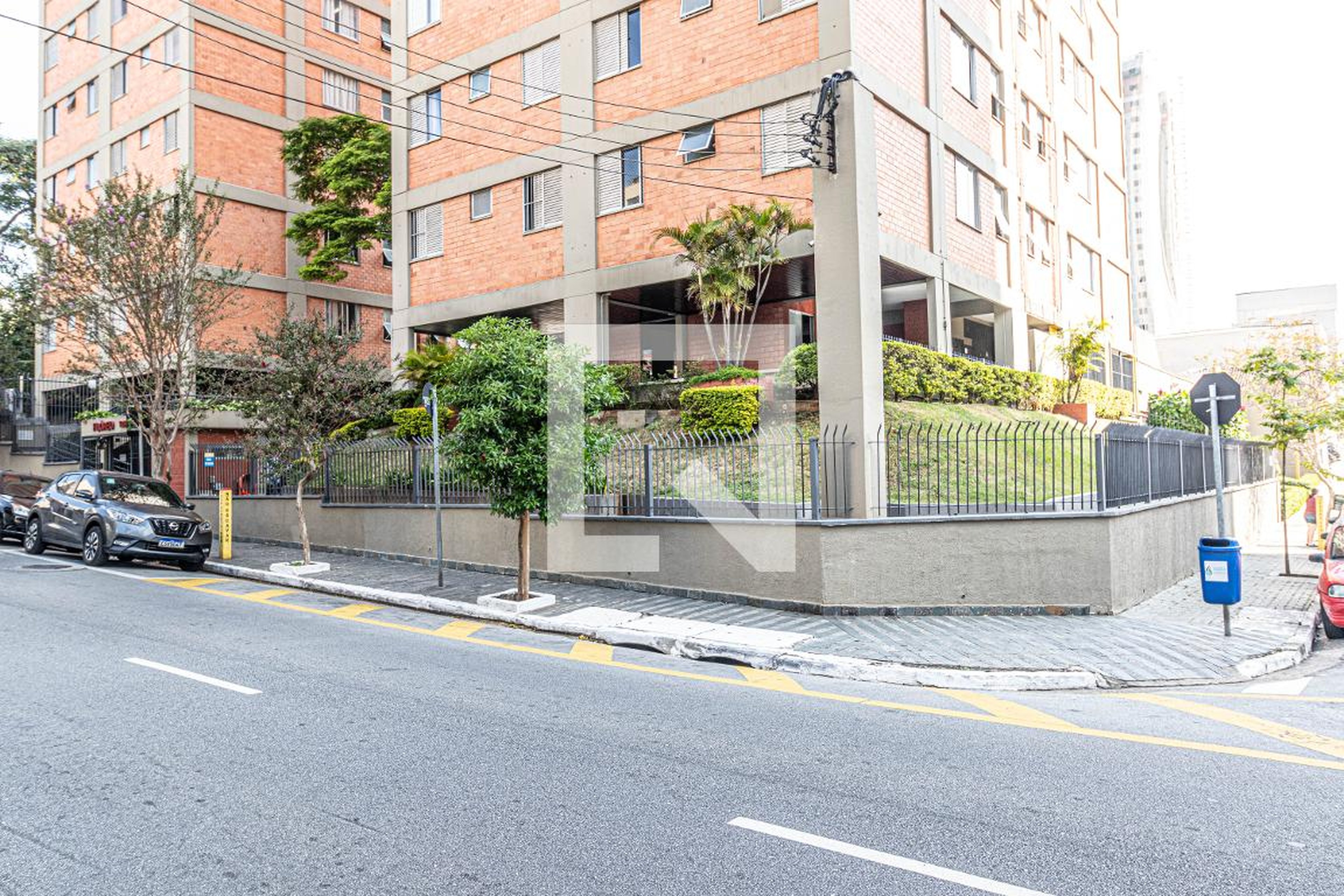 Fachada do Condomínio Edifício Conjunto Floreo