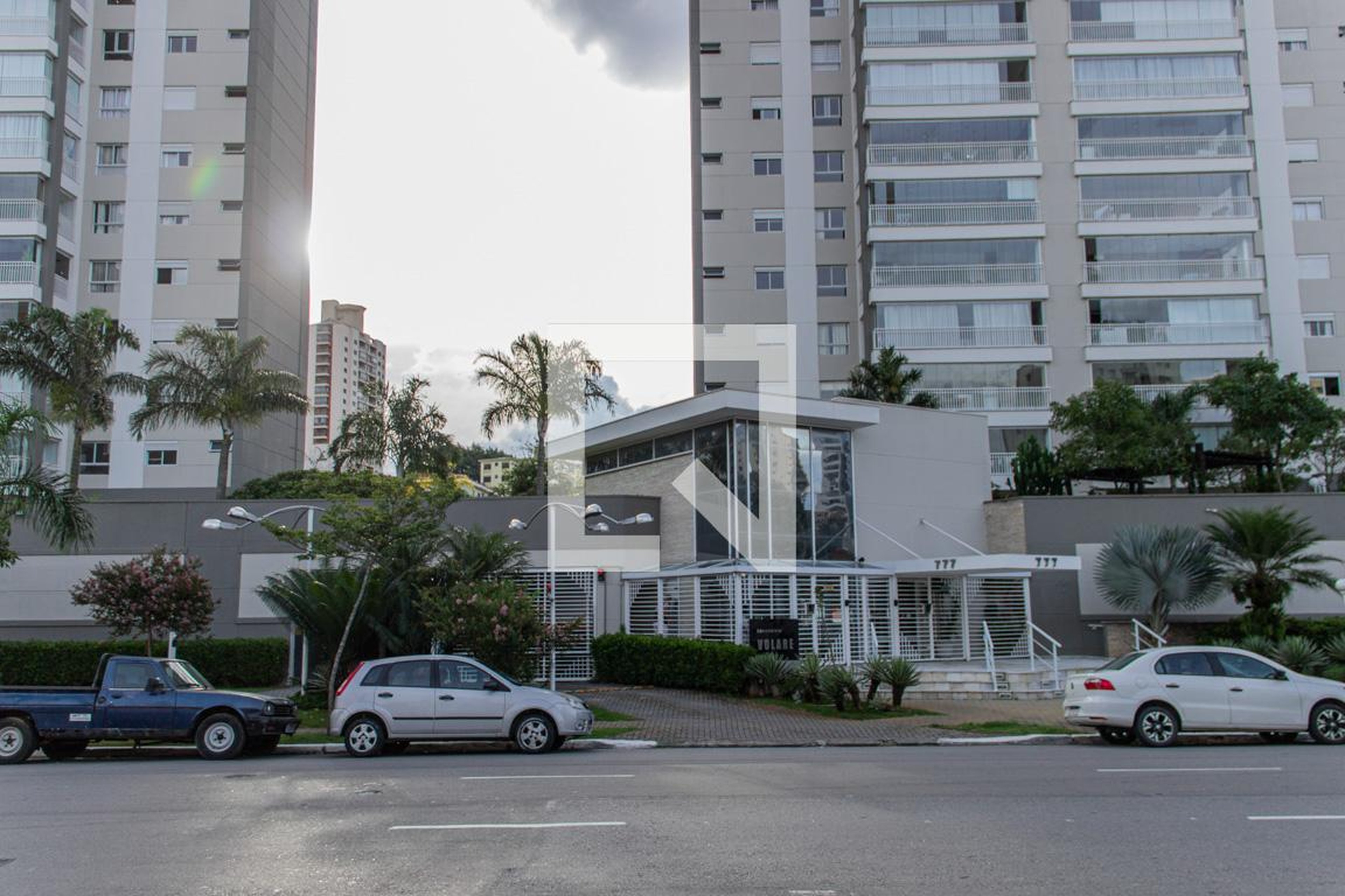 Fachada do Condomínio Condomínio Volare