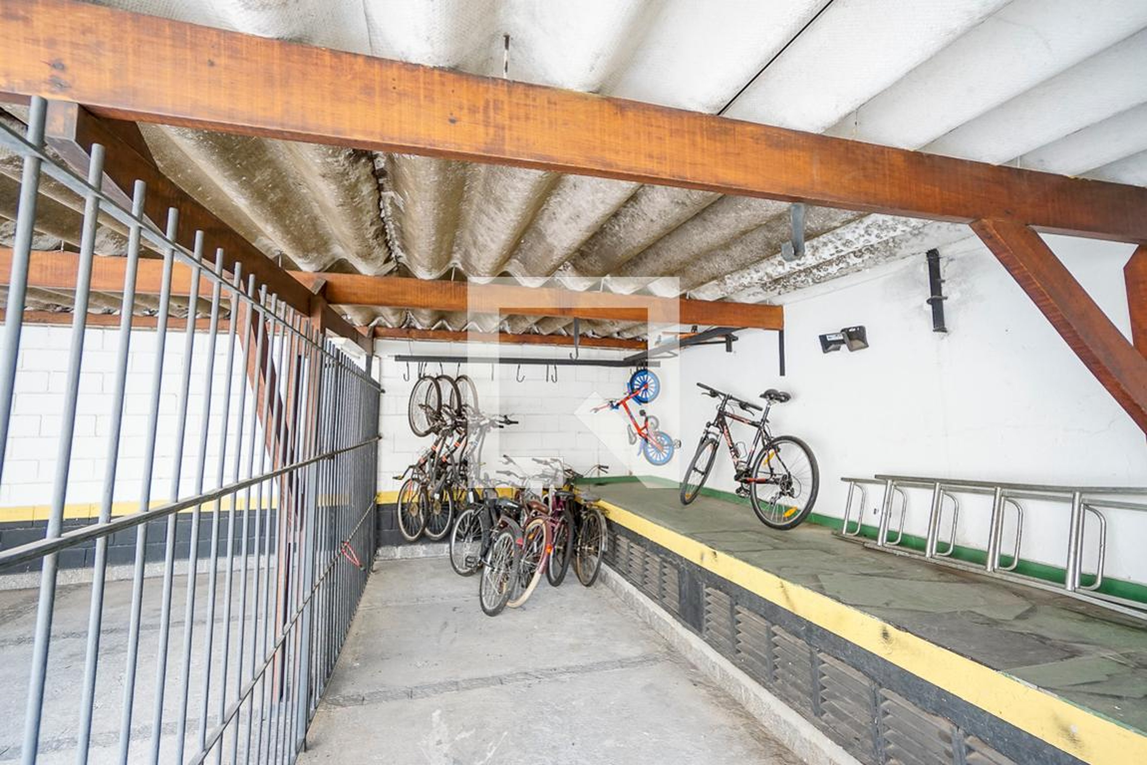 Bicicletário - Ana Labruna